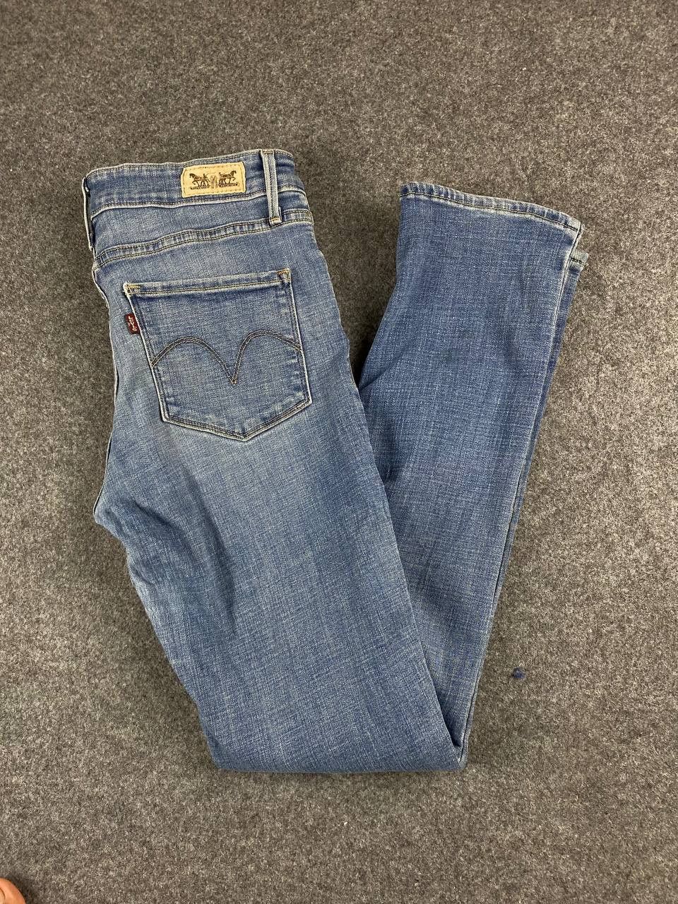 Levi's levis ladies mid rise skinny distressed denim Size 30" / US 8 / IT 44 - 2 Thumbnail