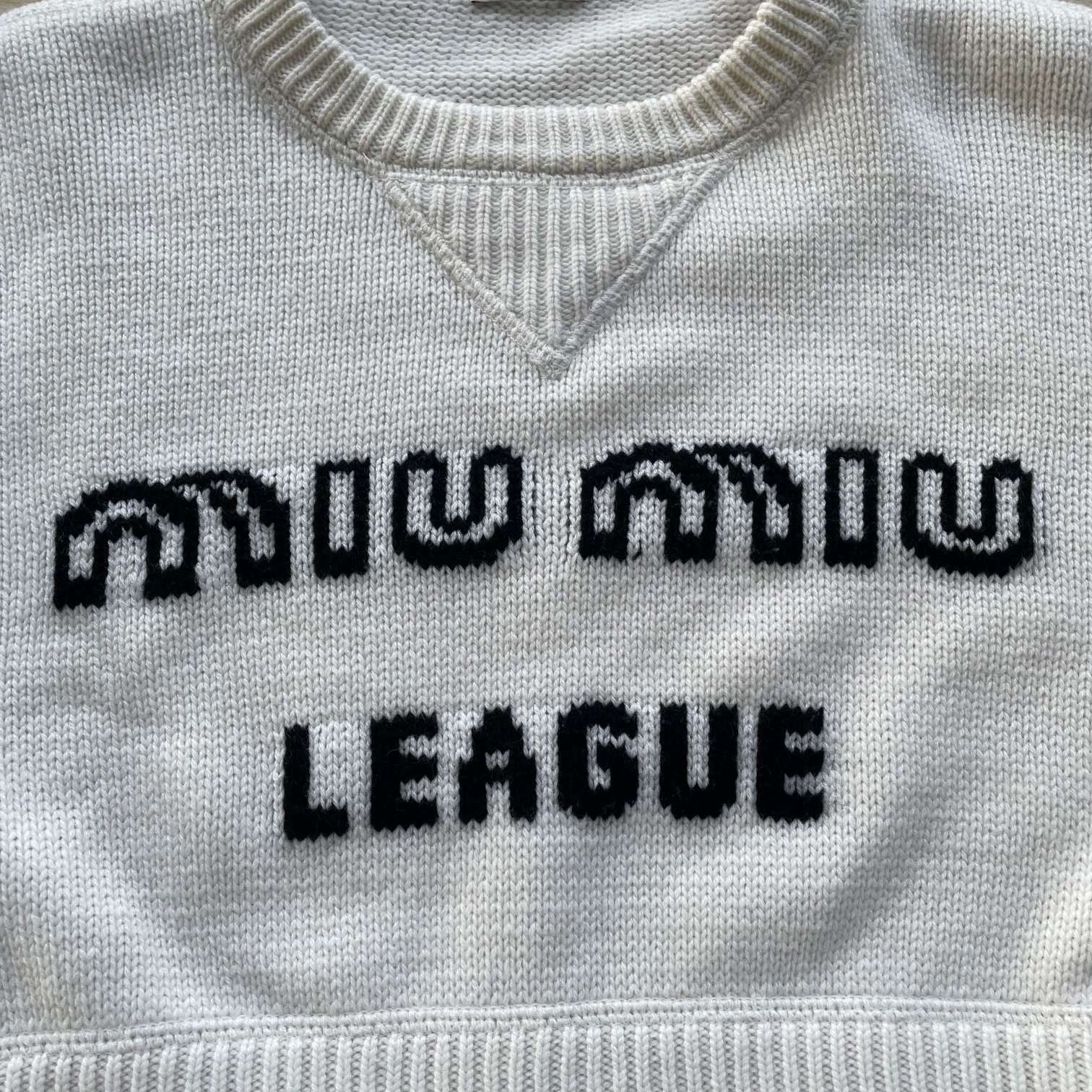 Miu Miu MIU MIU white cashmere logo sweater women's 38 Size S / US 4 / IT 40 - 3 Thumbnail