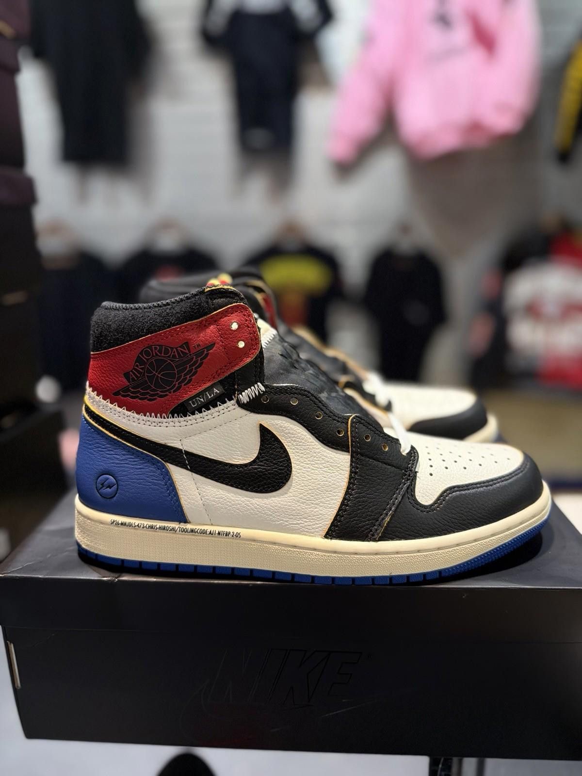 Jordan Brand Air Jordan 1 x Union x Fragment Black and Varsity Red (9.5) Size US 9.5 / EU 42-43 - 1 Thumbnail