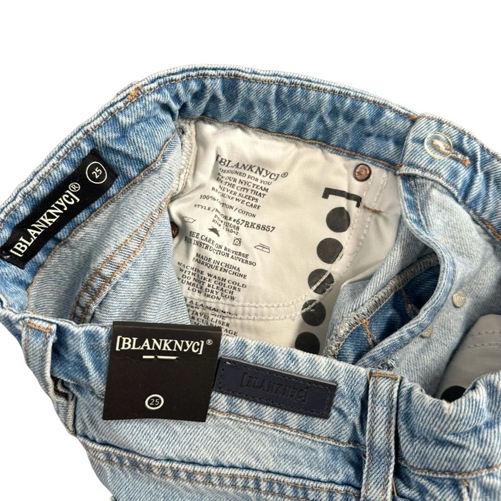 BLANKNYC BLANKNYC Light Wash Overlap Fly Cut Off Mom Shorts Size 25 Size 25" / US 0 / IT 36 - 8 Thumbnail