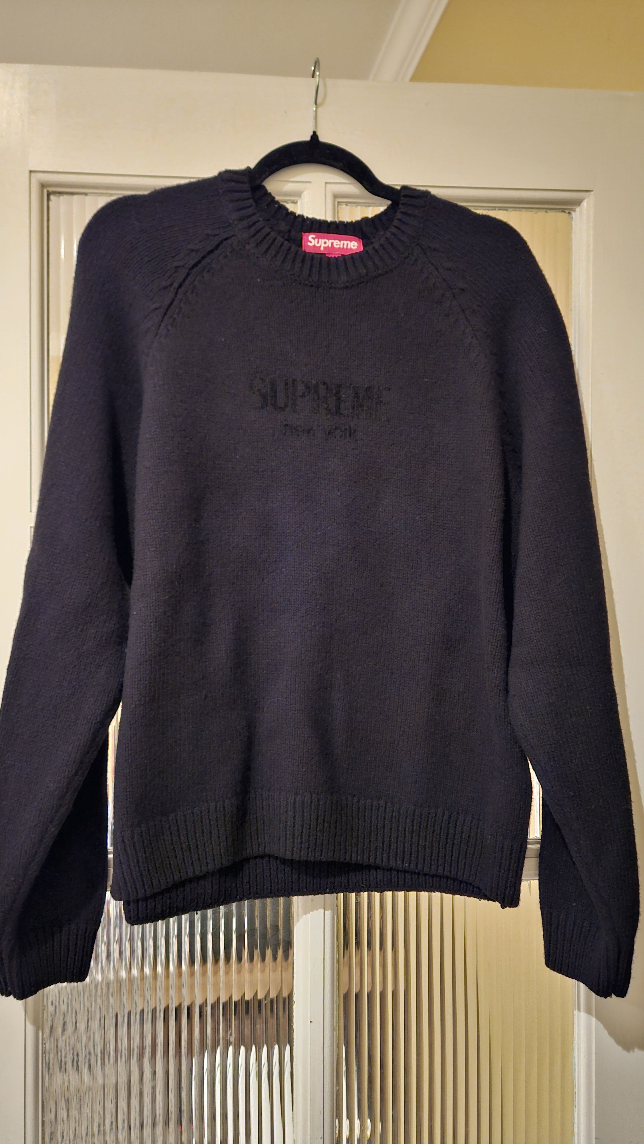 Supreme Flocked Logo Sweater Black