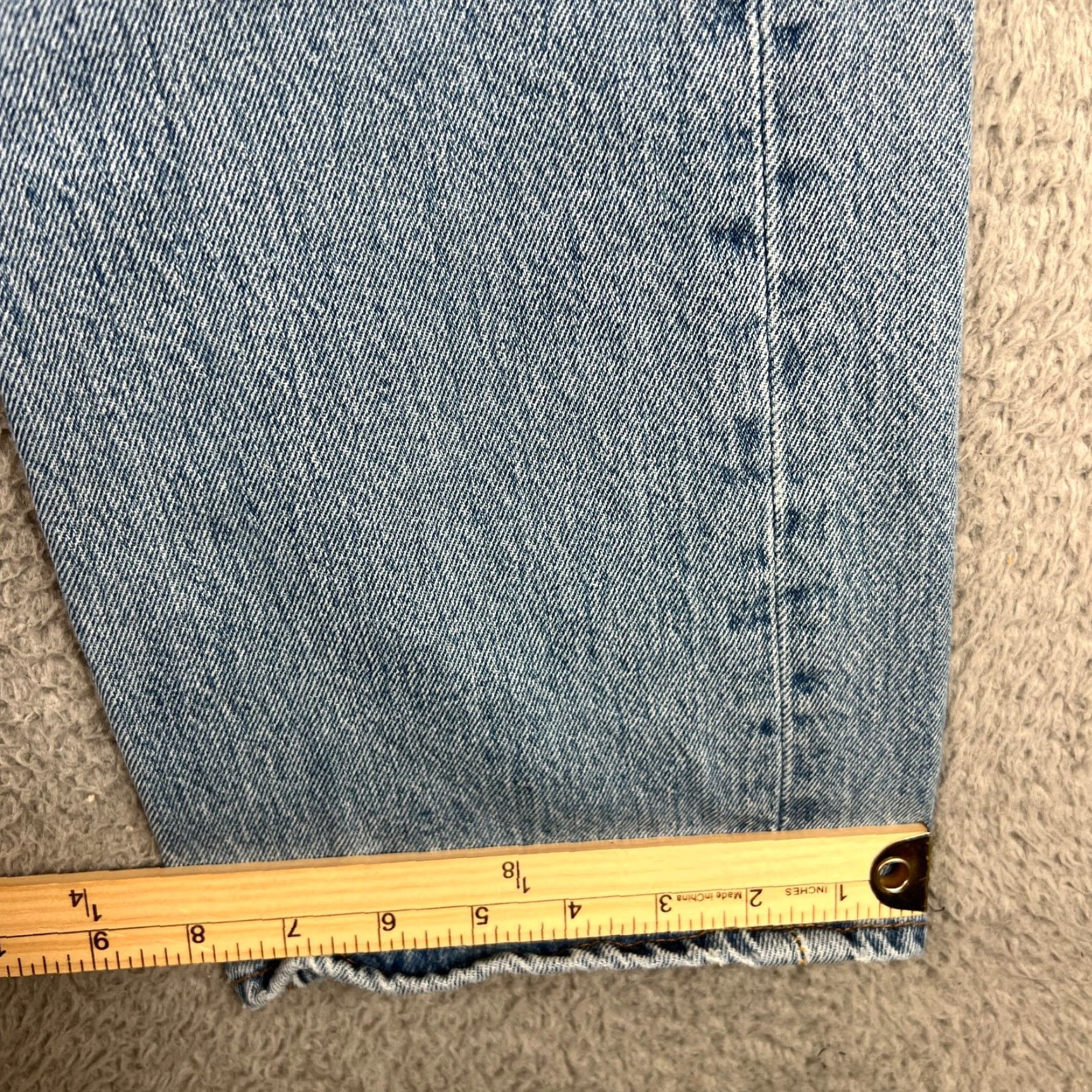 Levi's VINTAGE Levi's 501 Jeans Men's 36x30 Light Wash Denim Straight Leg Distressed Retro Size US 36 / EU 52 - 2 Thumbnail