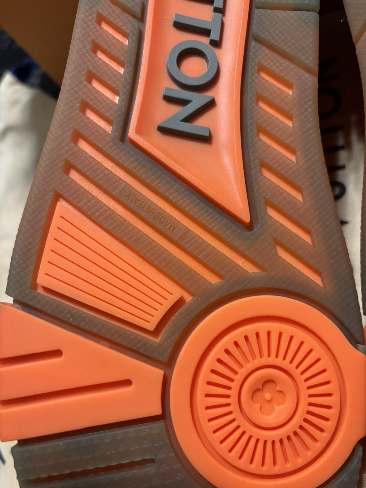 Louis Vuitton Louis Vuitton Trainer Sneaker #54 mini monogram orange/gray Size US 11 / EU 44 - 4 Thumbnail