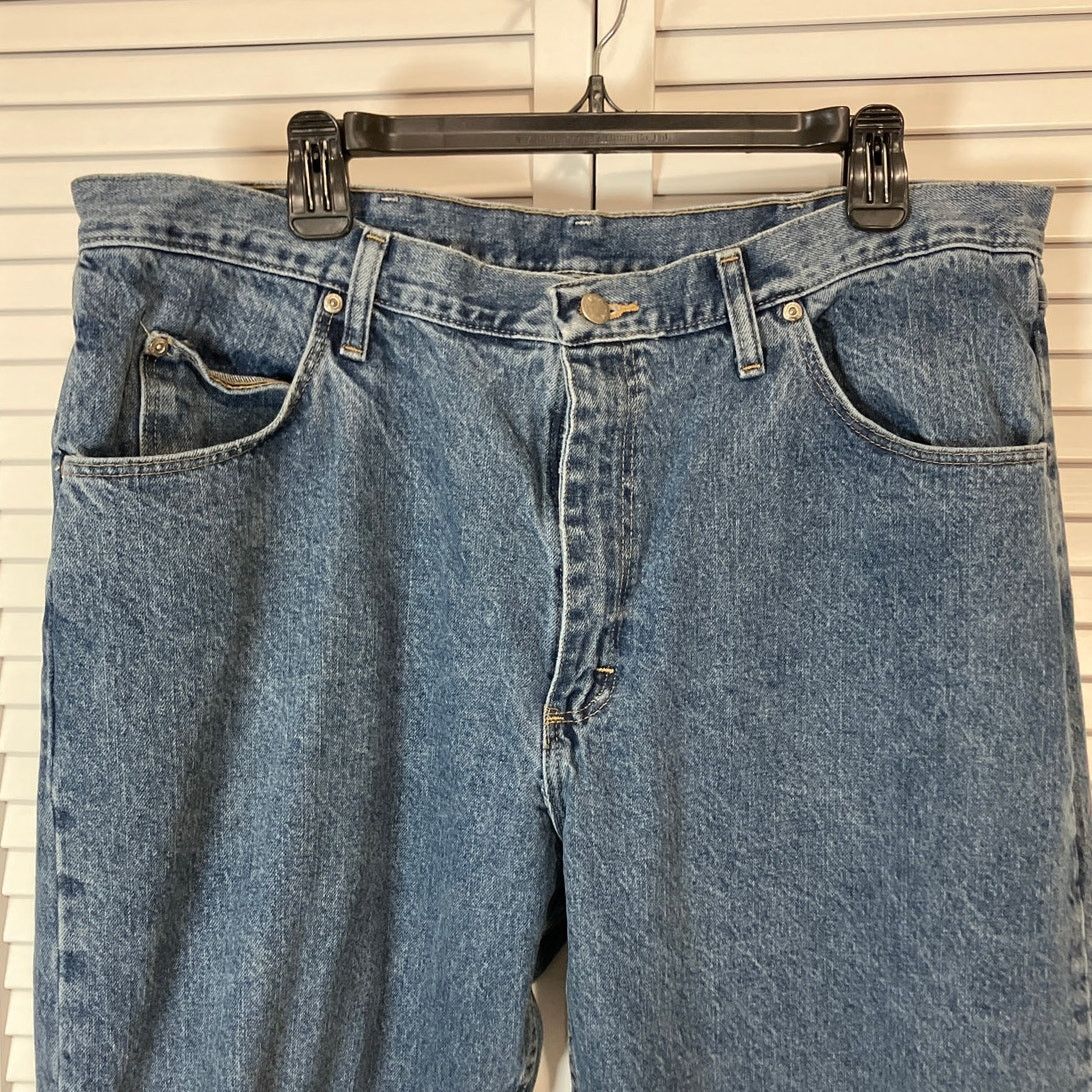 Wrangler Wrangler Authentics Vintage Blue Straight Leg Jeans Men 38” Size US 38 / EU 54 - 3 Thumbnail