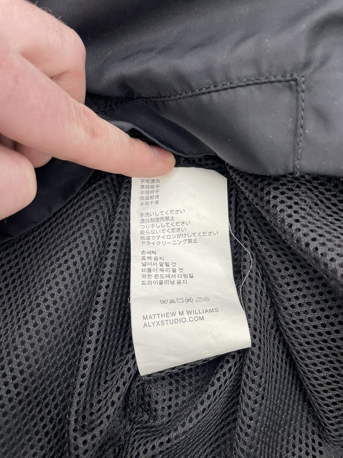 1017 ALYX 9SM 1017 Alyx 9SM Nylon Tech Jacket Size US XL / EU 56 / 4 - 7 Thumbnail