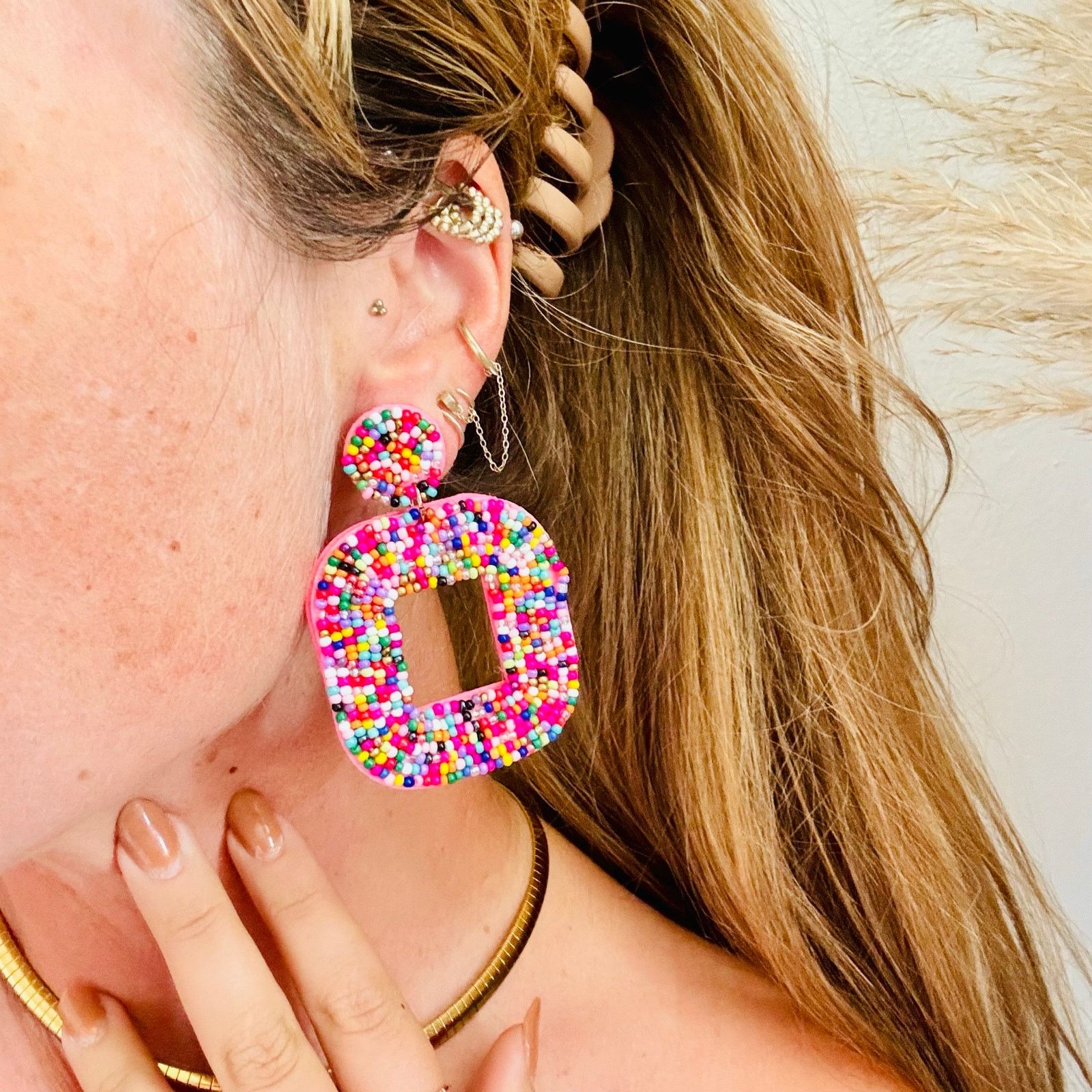 Anthropologie NEW ANTHROPOLOGIE Pink White Drop Stud Post Earrings Jewelry Size ONE SIZE - 9 Thumbnail