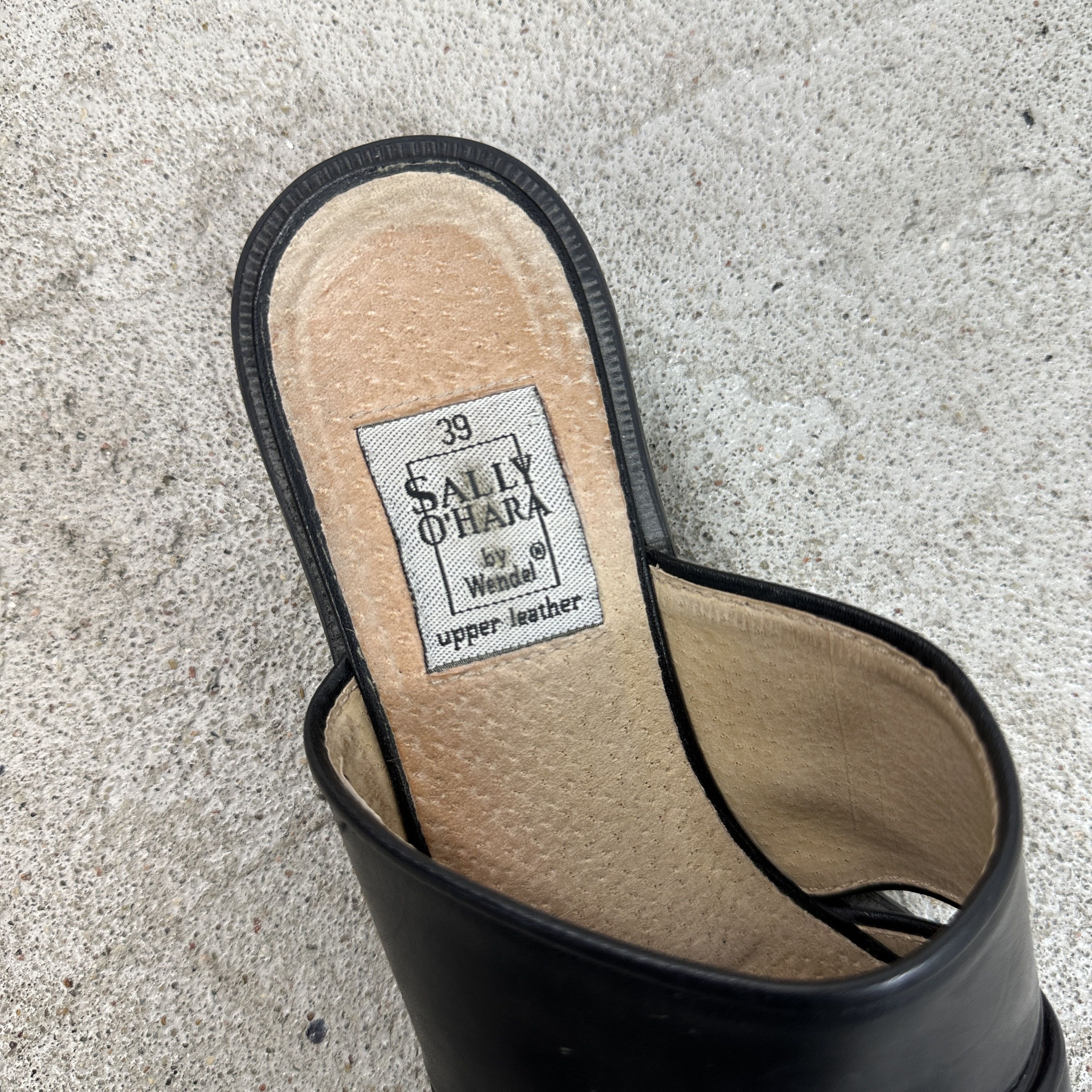 Vintage Vintage Avant Garde Opium Cut Out Leather Mules 00s Size US 8 / IT 38 - 9 Thumbnail