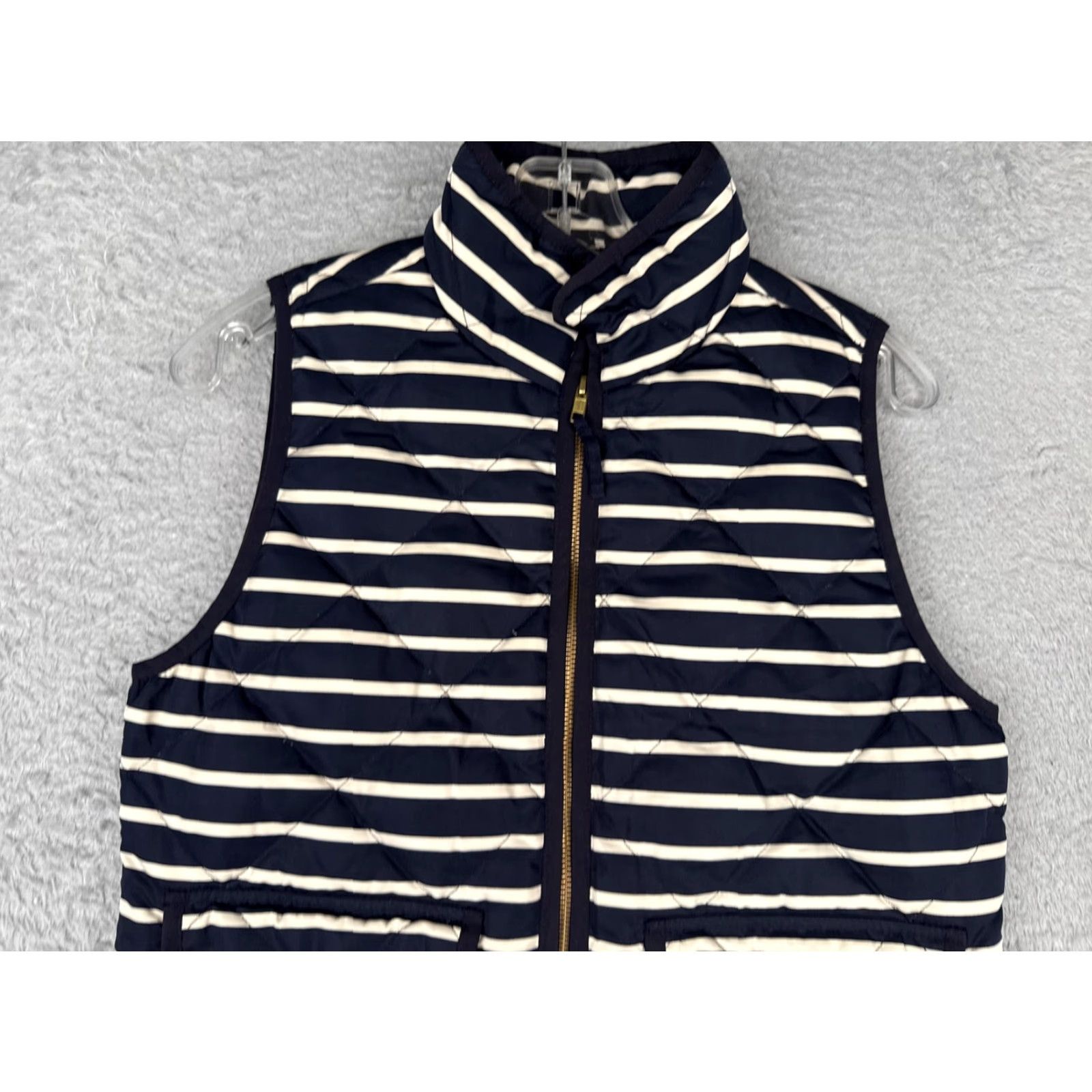 J.Crew J.CREW Vest Womens XS Navy White Stripe Quilted Puffer Down Fill Lightweight Zip Casual Knit Size XS / US 0-2 / IT 36-38 - 7 Thumbnail