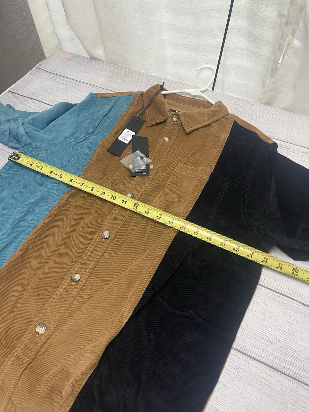 Other Nova Men Corduroy Button Down Shirt Size L NWT Size US L / EU 52-54 / 3 - 5 Thumbnail