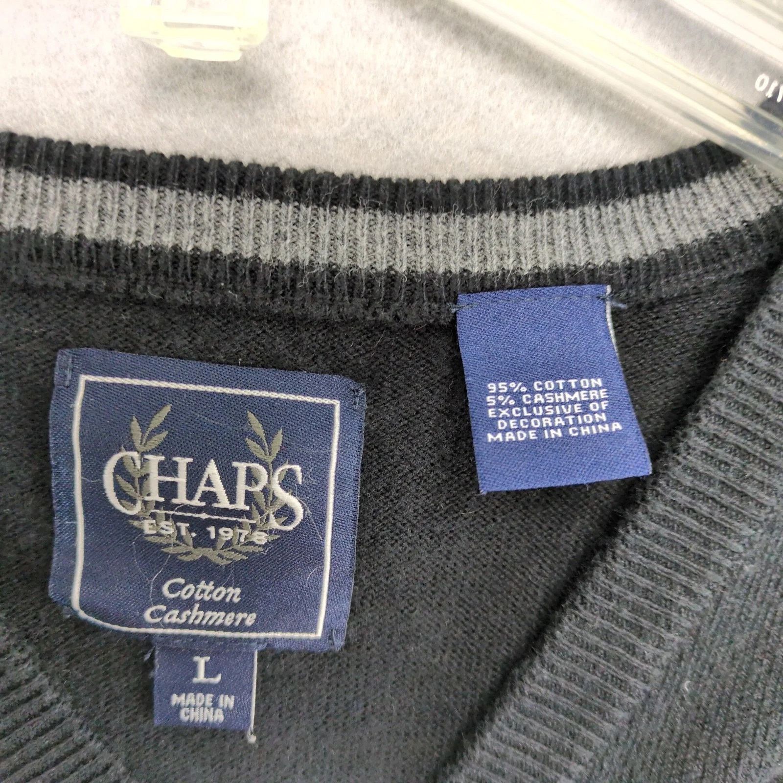 Chaps Chaps Cotton Cashmere Black V-Neck Sweater Men's L Crest Size US L / EU 52-54 / 3 - 3 Thumbnail
