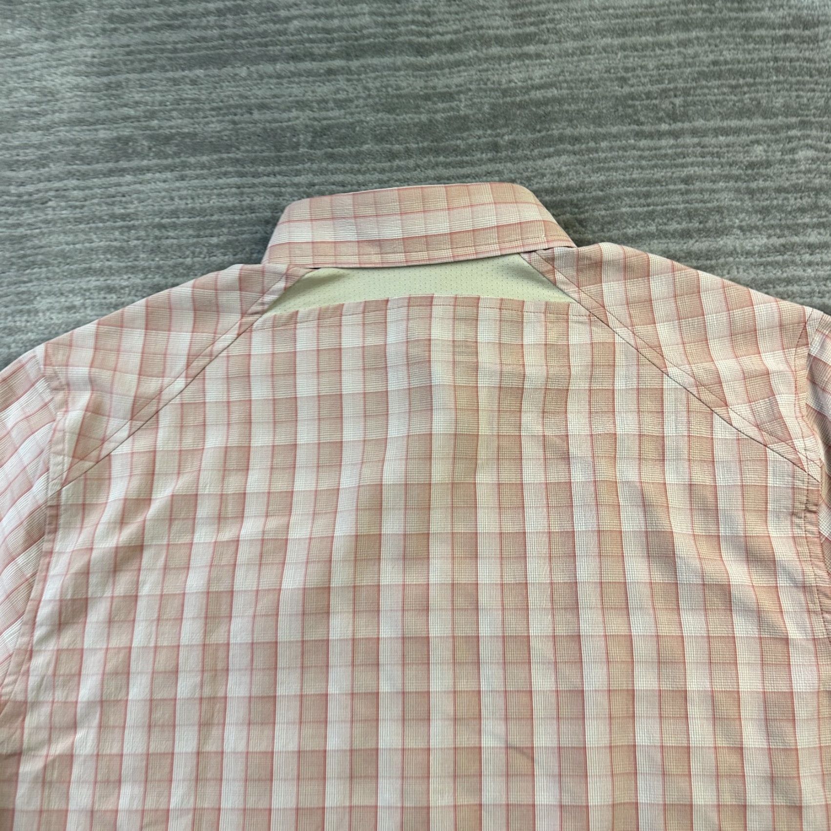 Under Armour Under Armour Button-Up Shirt Mens Medium Orange Drift Tide Fish Outdoor Casual Formal Size US M / EU 48-50 / 2 - 5 Thumbnail