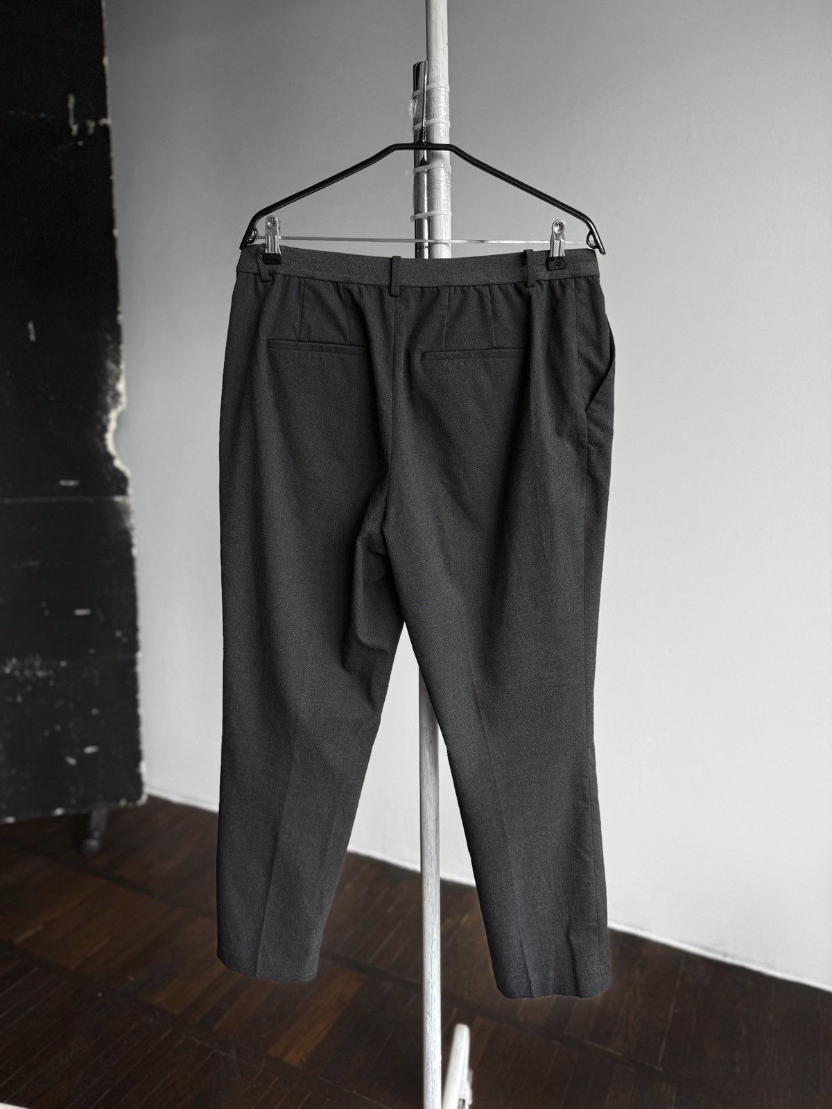 Uniqlo Uniqlo Unisex Gray Stretch Comfort Pants Trousers Classic Size US 34 / EU 50 - 2 Thumbnail