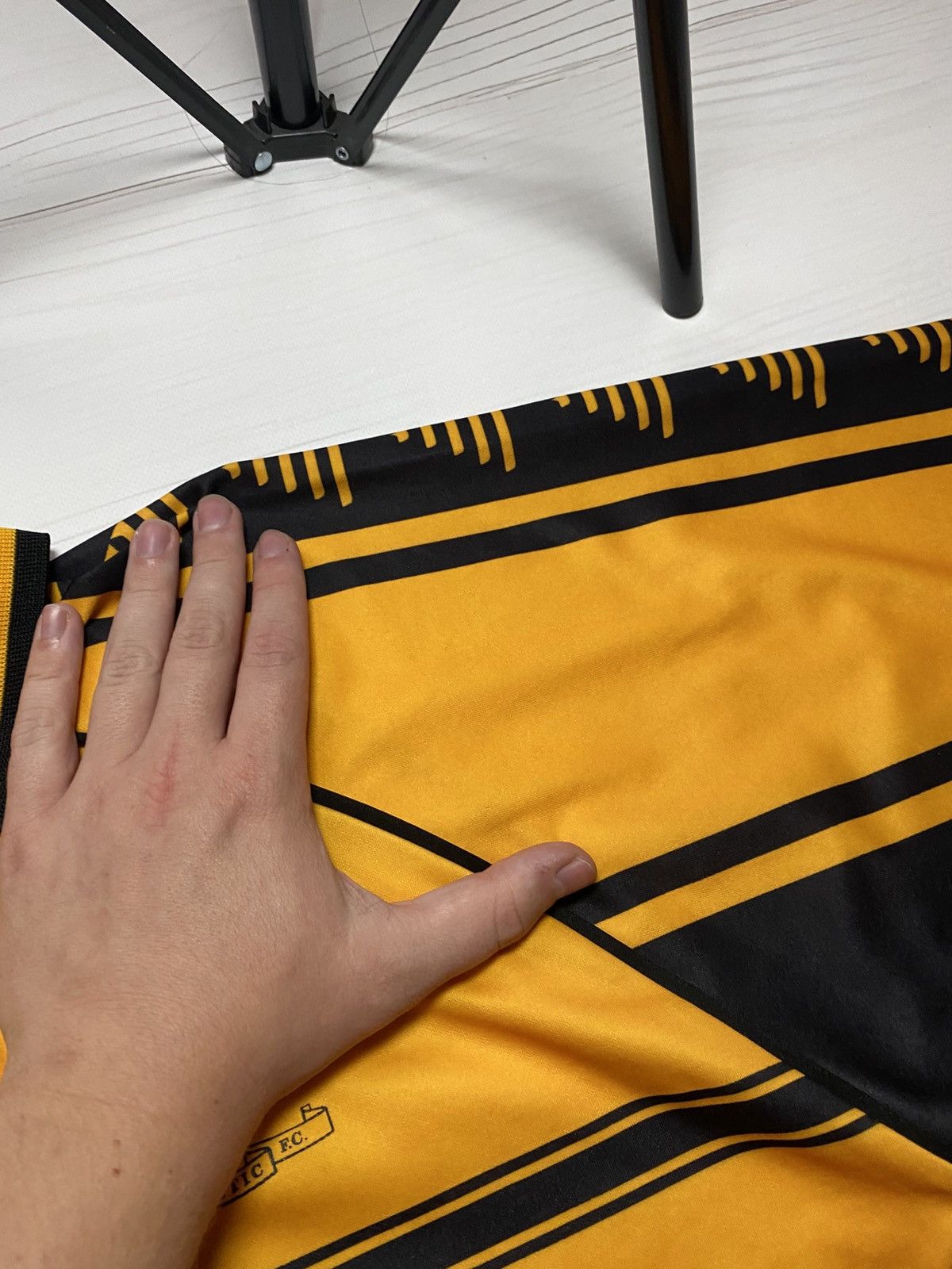 Vintage Vintage Alloa Athletic 2001/02 home soccer football jersey Size US XL / EU 56 / 4 - 17 Thumbnail