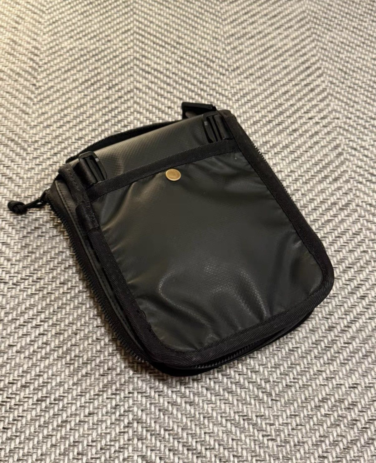Oakley OAKLEY 00s Vintage Software Passport Bag K24 Size ONE SIZE - 3 Thumbnail