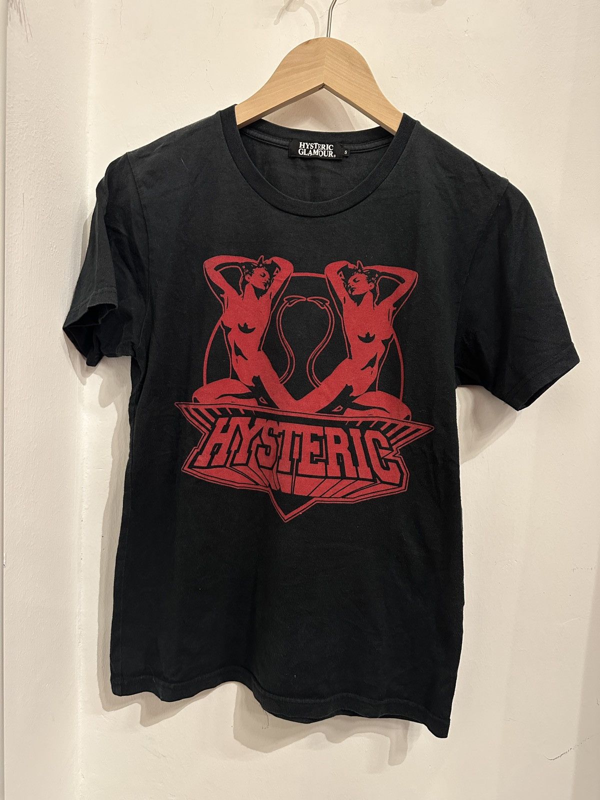 Hysteric Glamour Hysteric Glamour Mirrored Naked Devil Lady tee Size US S / EU 44-46 / 1 - 1 Thumbnail