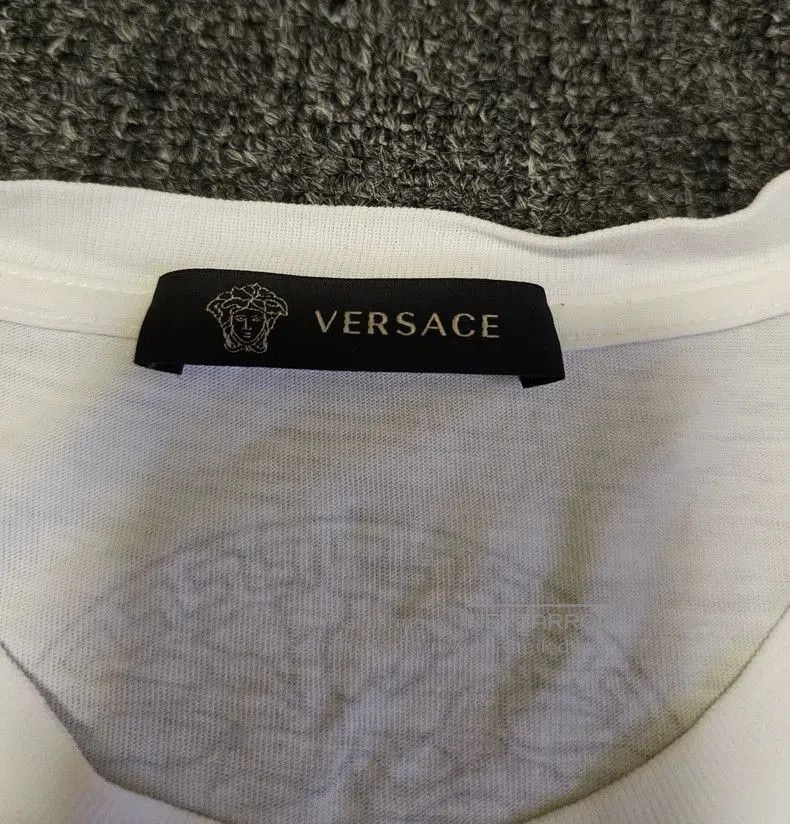 Versace Versace White Short Sleeve T. Size US L / EU 52-54 / 3 - 3 Thumbnail