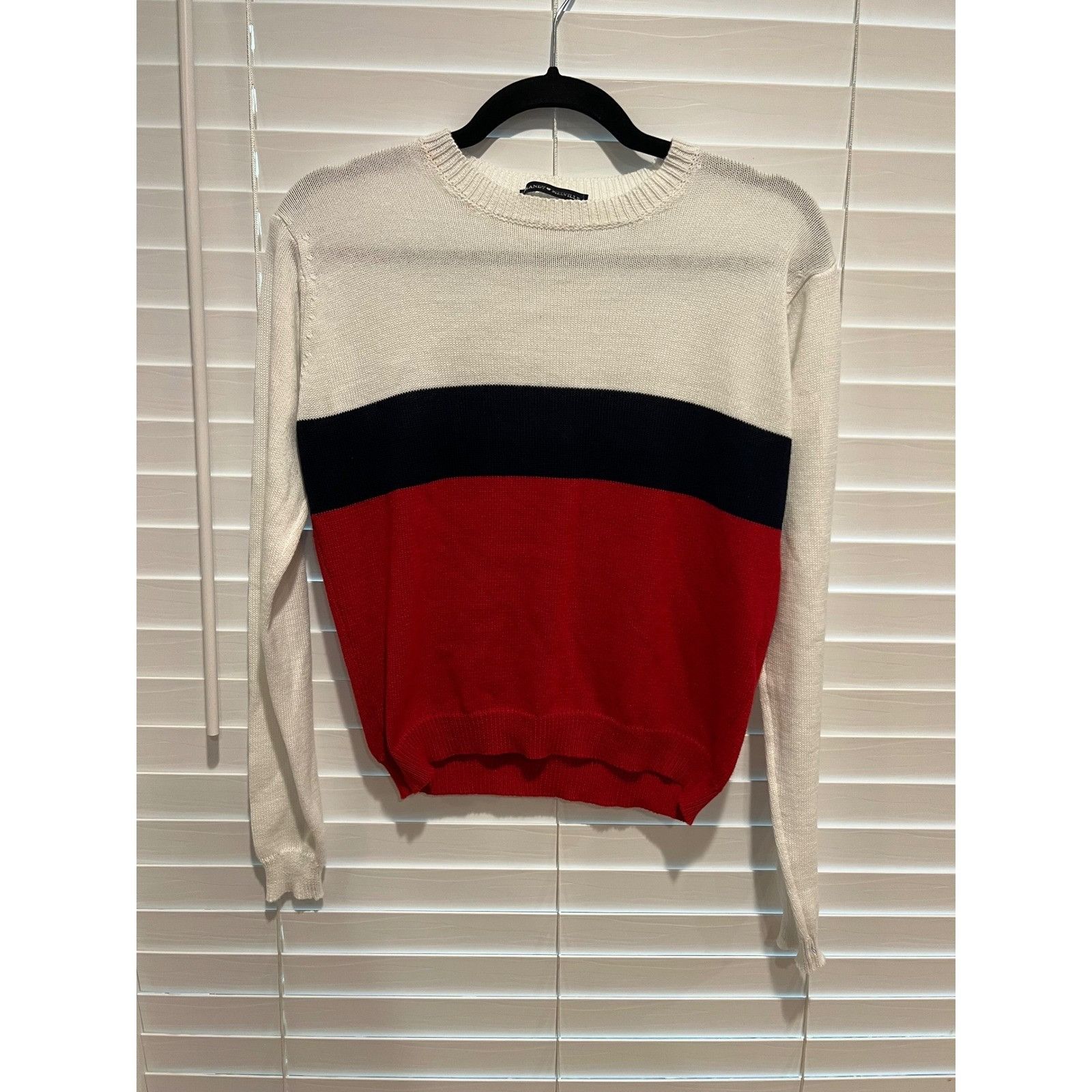 Brandy Melville Brandy Melville Striped Knit Sweater Crew Neck Red White Top Size S / US 4 / IT 40 - 1 Thumbnail
