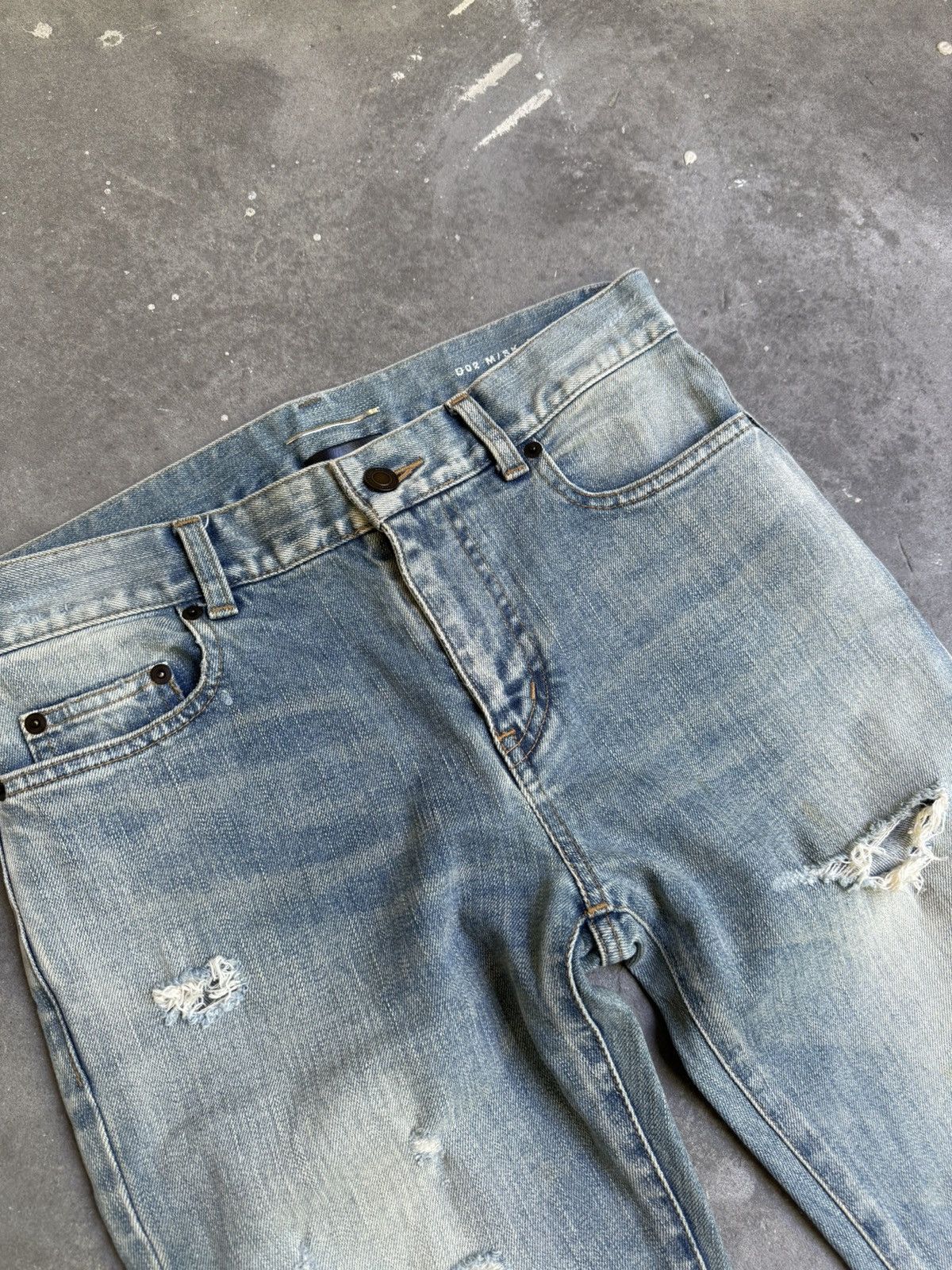 Saint Laurent Paris SS19 Saint Laurent blue distressed crash denim jeans Size US 28 / EU 44 - 6 Thumbnail