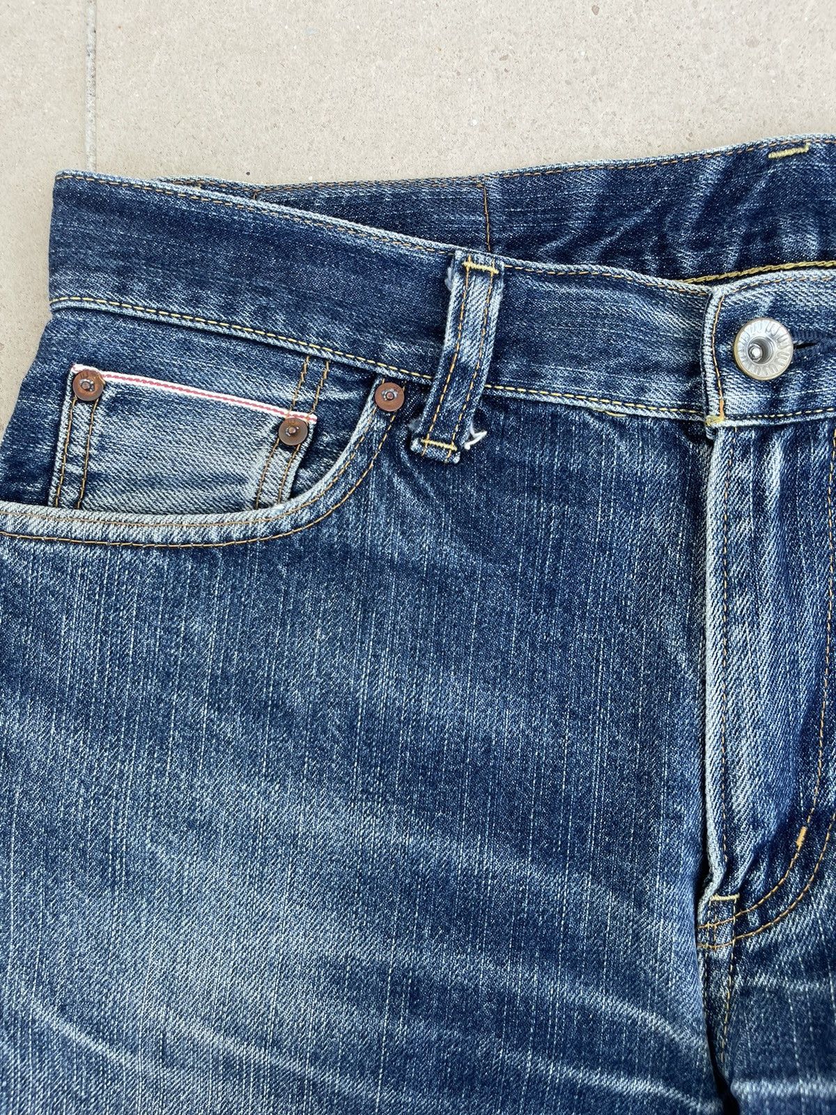 Japanese Brand × Jean × Uniqlo 🔥 Uniqlo Distressed Denim Selvedge Vintage W35🔥 Size US 35 - 9 Thumbnail