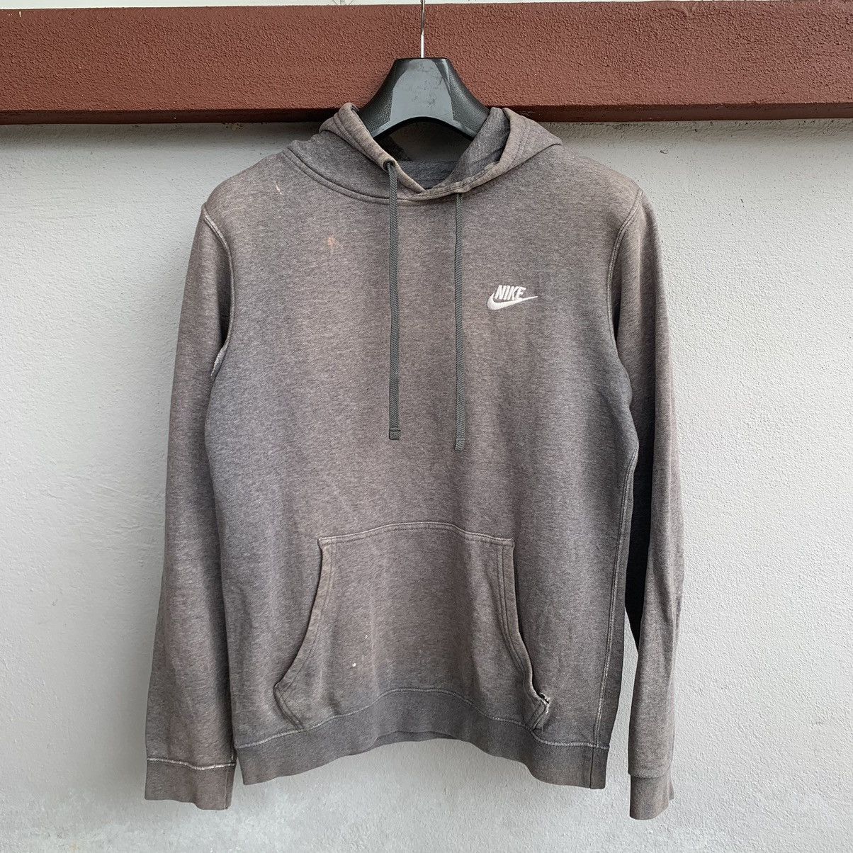 Nike Thrashed Faded Y2K Nike Hoodie Size US M / EU 48-50 / 2 - 1 Thumbnail