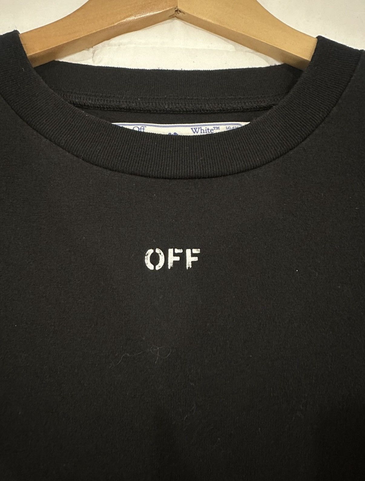 Off-White Off White spray arrows t shirt Size US L / EU 52-54 / 3 - 2 Thumbnail