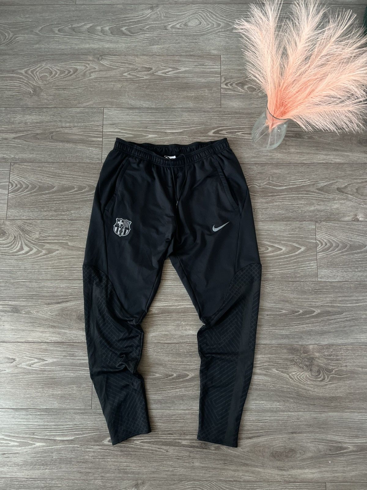 Nike Nike FCB Barcelona Football Slim Fit Regular Sweatpants Size US 34 / EU 50 - 1 Thumbnail