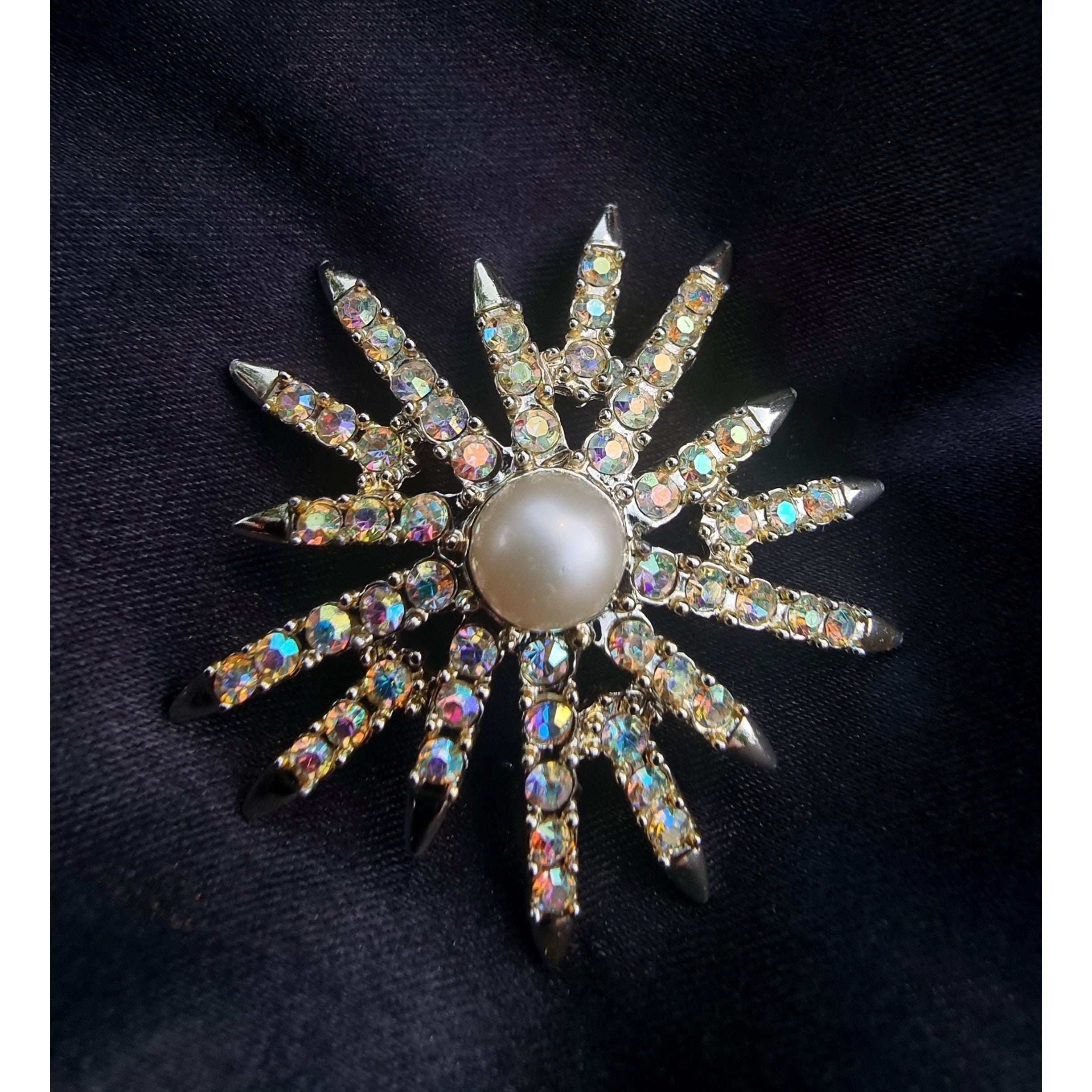 Vintage Vintage EMMONS Signed Sparkly Rhineatone Pearls Star Burst P Size ONE SIZE - 5 Thumbnail