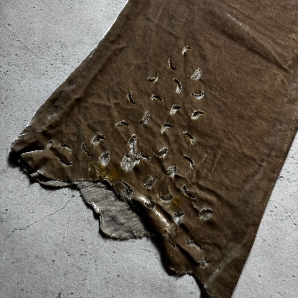 Roberto Cavalli vintage flared distressed class roberto cavalli velour pants Size 30" / US 8 / IT 44 - 5 Thumbnail