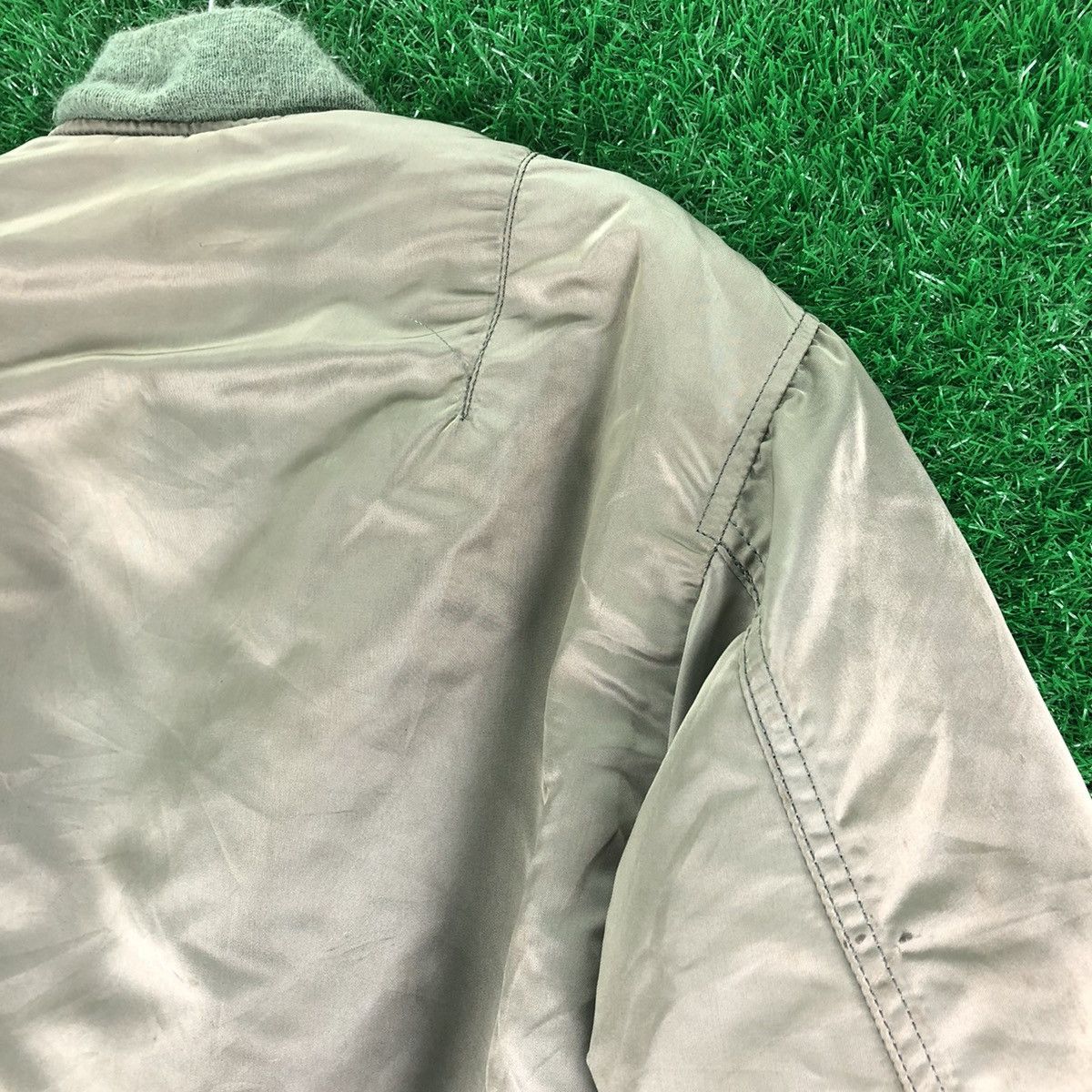 Alpha Industries Vintage 80's Bomber Jacket Reversible by Alpha Industries Size US L / EU 52-54 / 3 - 5 Thumbnail