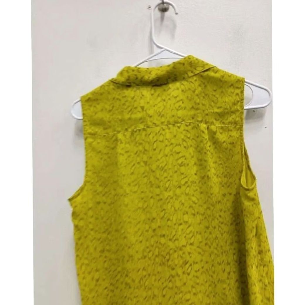 Vintage Cabi Reign Blouse Top Women Small Chartreuse Yellow Sleeveless Ruffle 3077 Size S / US 4 / IT 40 - 5 Thumbnail