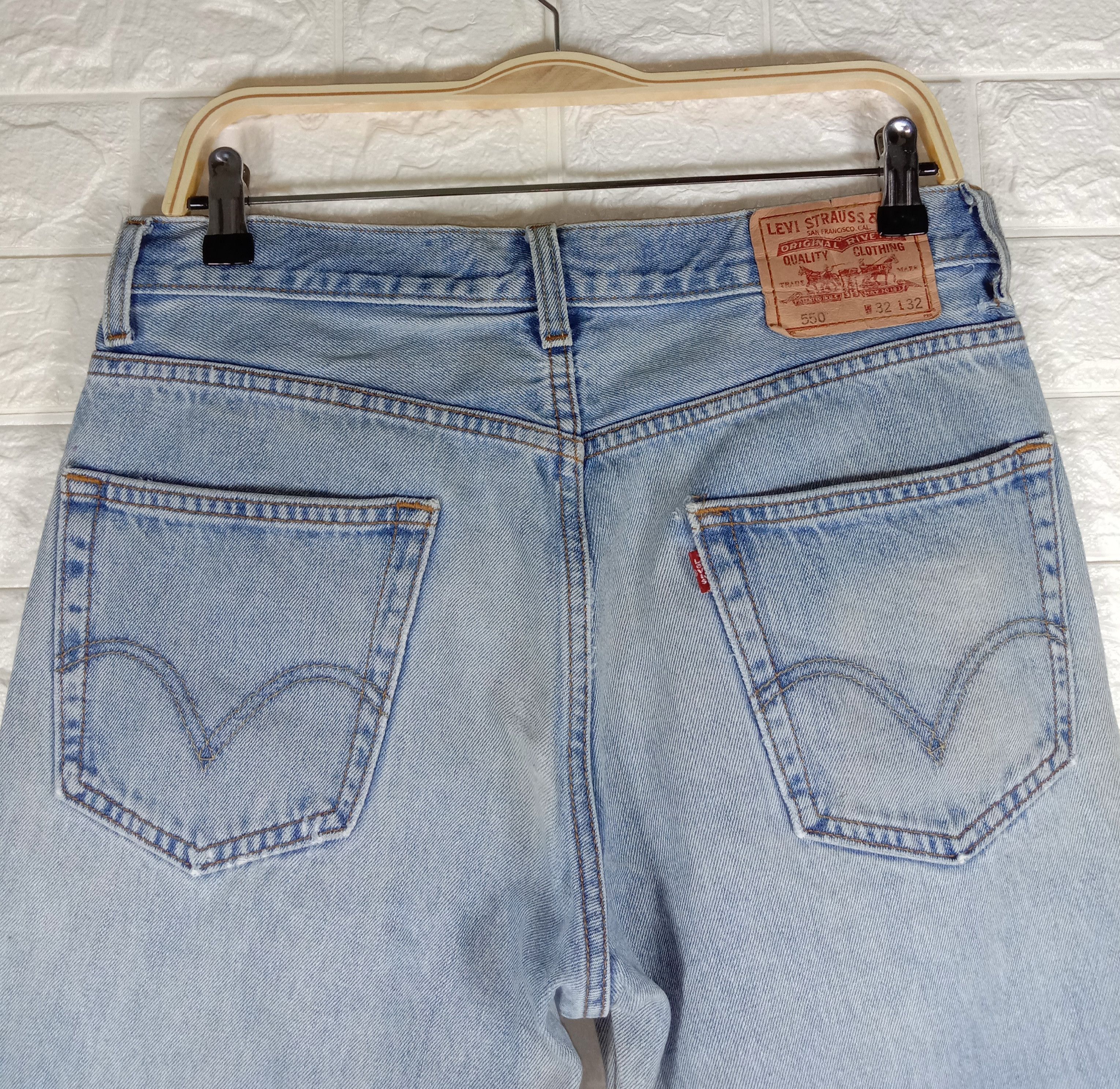 Levi's Vintage Levi's 550 Light Wash Jeans Relaxed Fit Denim Size US 32 / EU 48 - 6 Thumbnail