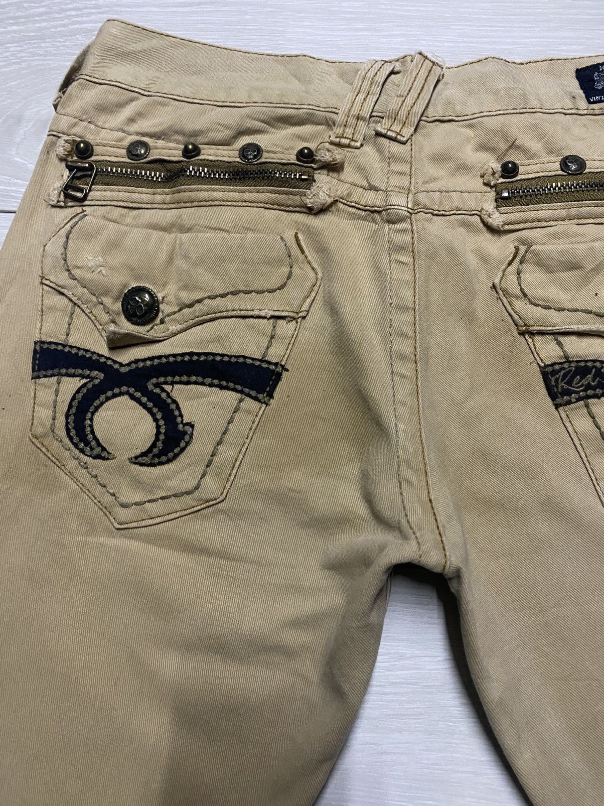 Japanese Brand Red Pepper Avantgarde Skull Button Distressed Loose Jeans Size US 33 - 6 Thumbnail