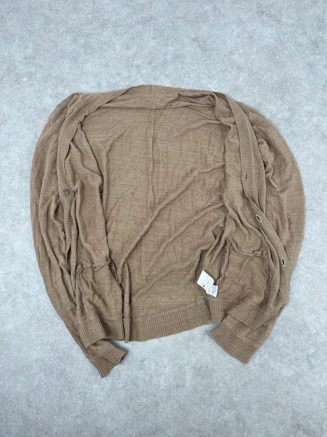 Dolce & Gabbana 2010s Dolce & Gabbana Beige Minimalist Cardigan Sweater Size US M / EU 48-50 / 2 - 7 Thumbnail