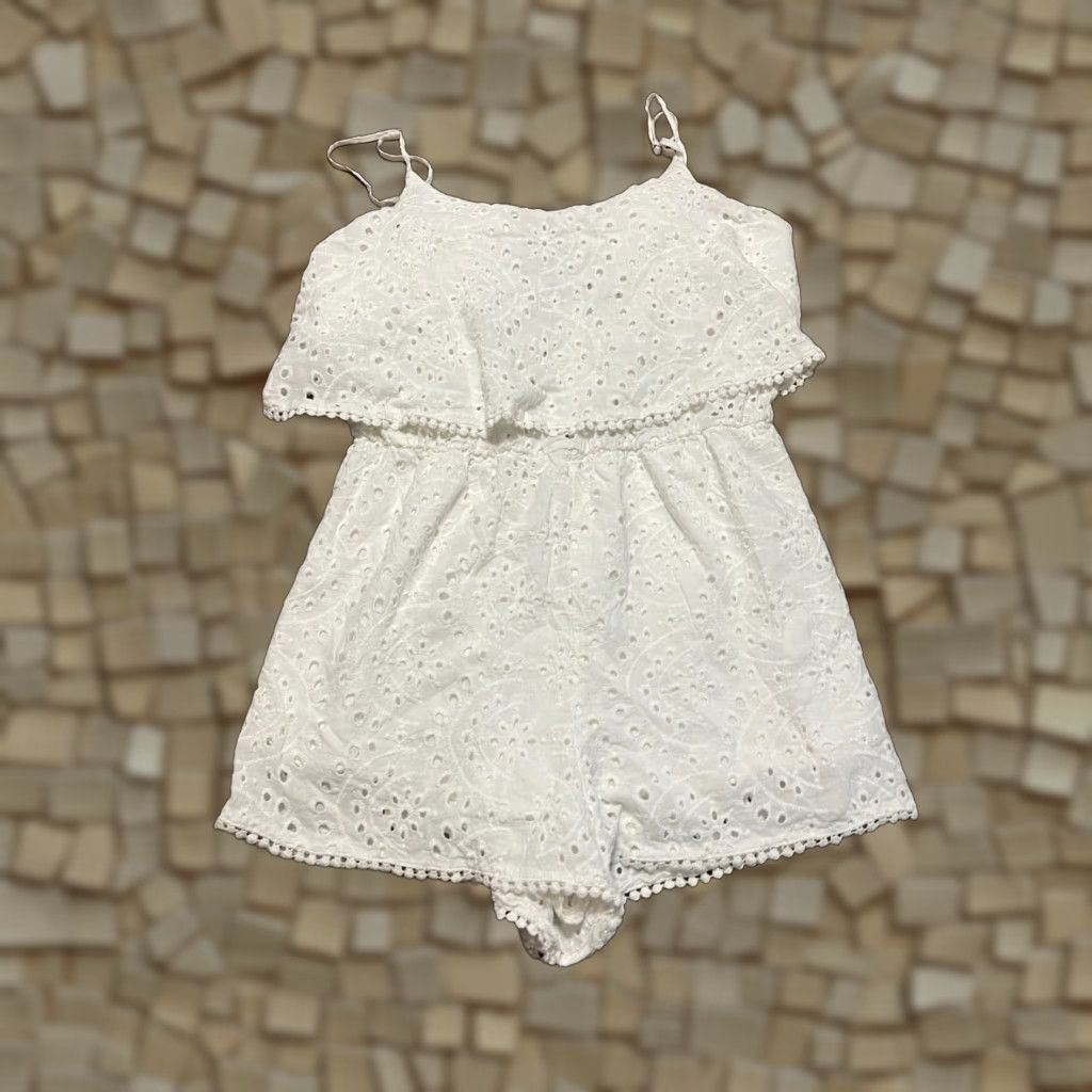 Vintage LA Hearts Romper Shirt Women’s Medium White Eyelet Shorts Romper Size 32" / US 10 / IT 46 - 1 Thumbnail