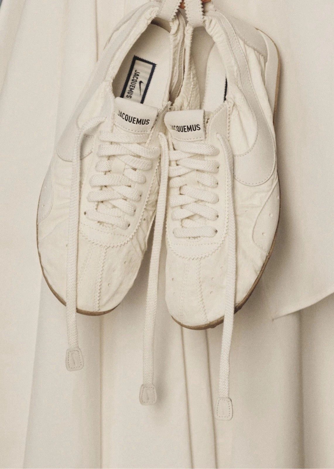 Jacquemus × Nike Nike Moon Shoe SP x Jacquemus Soft Pearl Women's Size US 6 / IT 36 - 3 Thumbnail