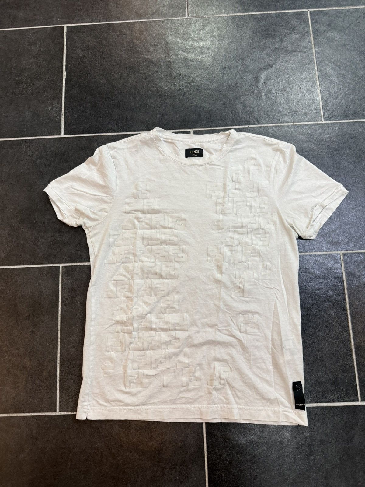 Fendi Fendi stacked white logo tee Size US S / EU 44-46 / 1 - 1 Thumbnail