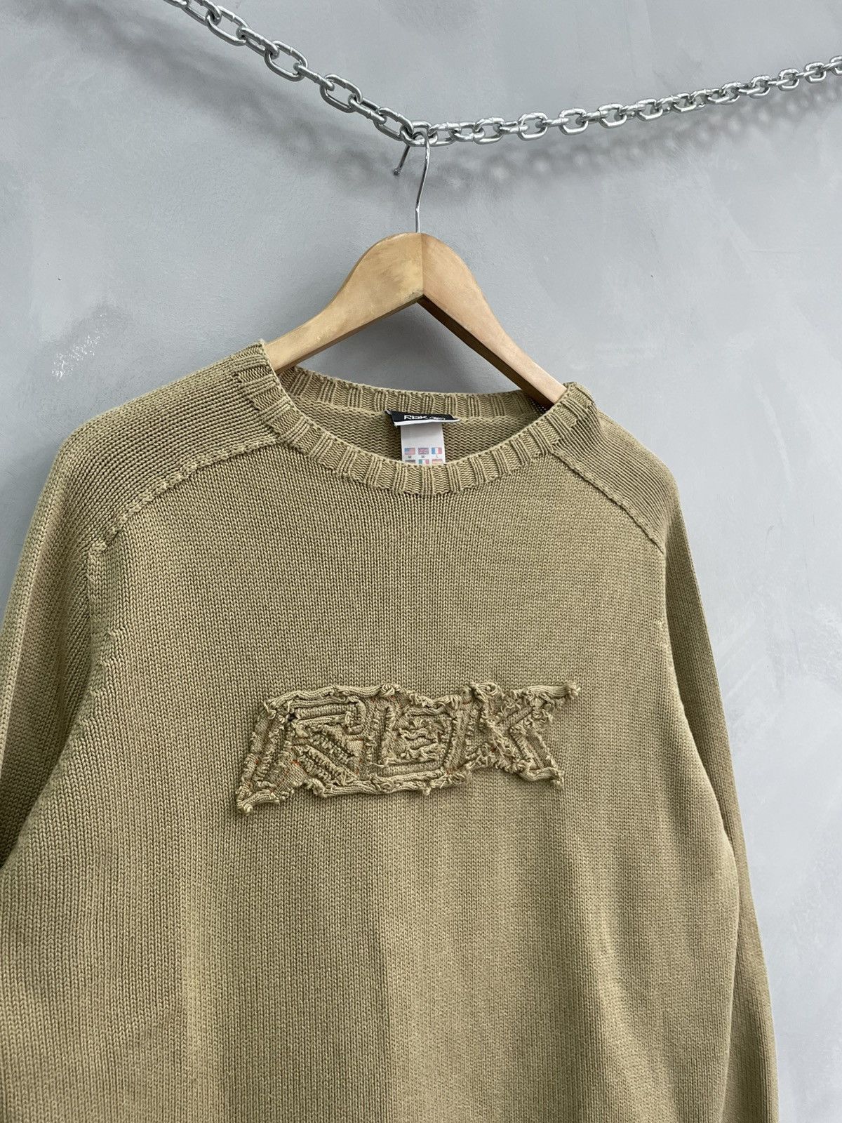 Reebok Retro reebok central logo sweater sweatshirt y2k Size US L / EU 52-54 / 3 - 3 Thumbnail
