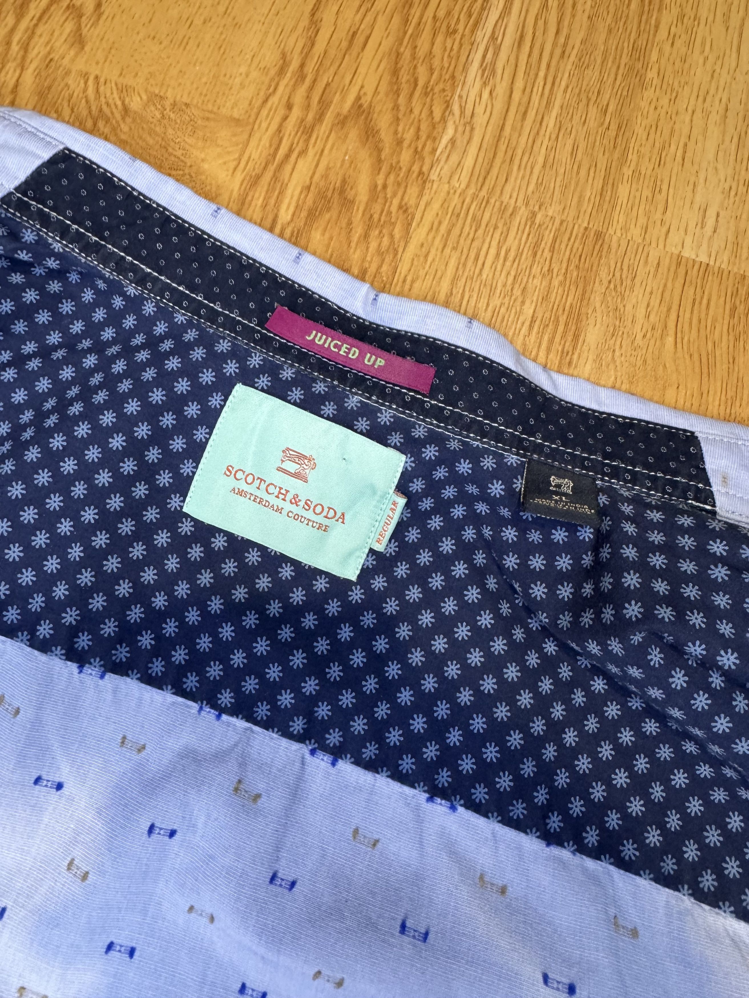 Scotch & Soda Scotch & Soda Light Blue Dotted Shirt XL Juiced Up Like New Size US XL / EU 56 / 4 - 2 Thumbnail