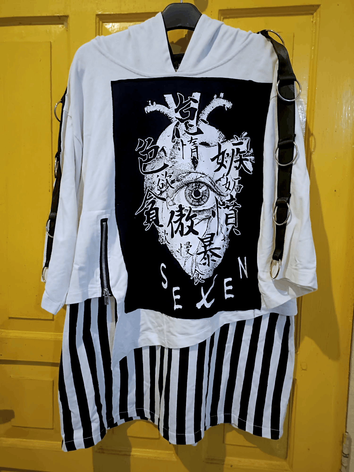 Japanese Brand Harajuku Seven Eye Heart Stripes Double Layer hoodie Size US XXL / EU 58 / 5 - 17 Thumbnail