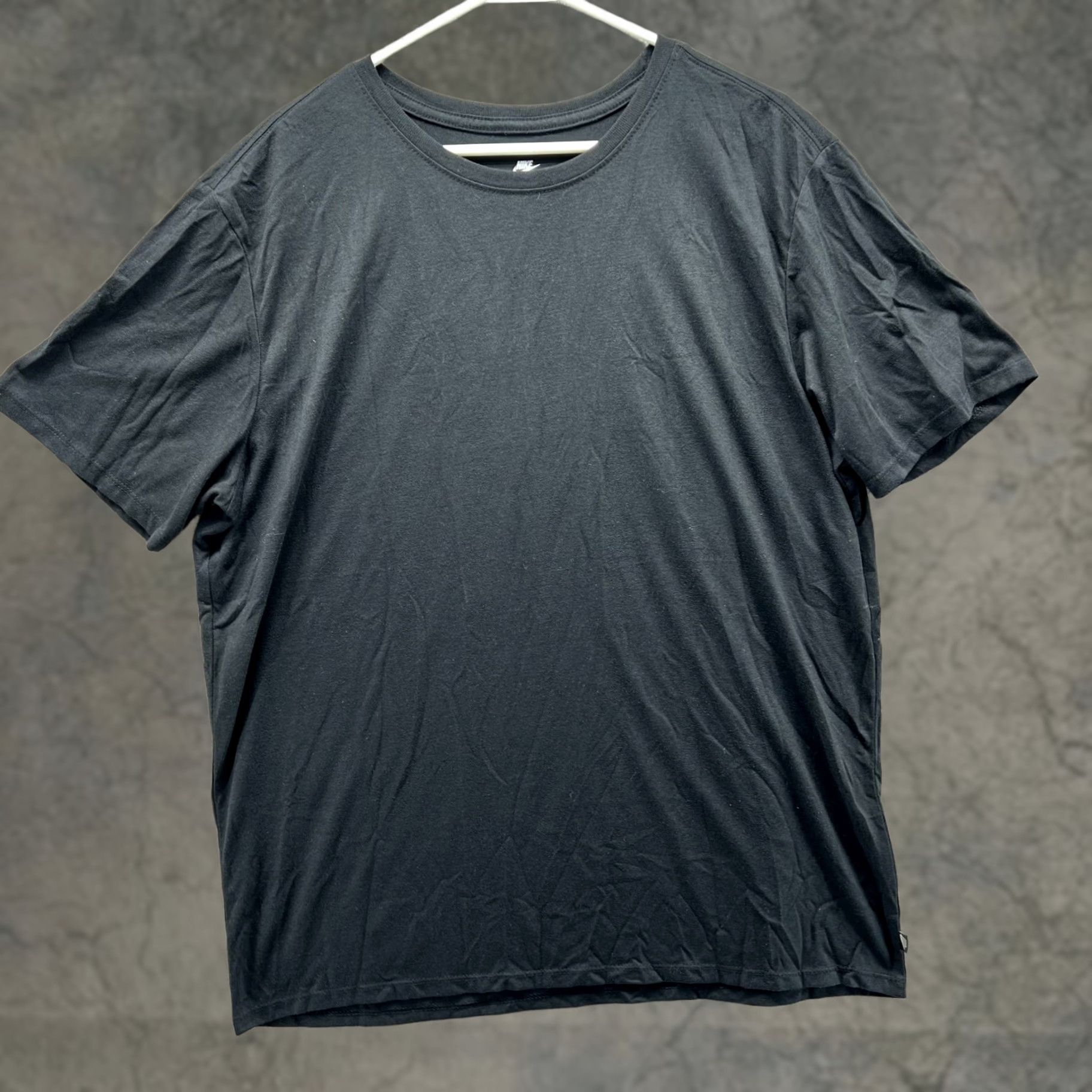 Nike VINTAGE Nike Shirt Mens XL Black Athletic Tee Crewneck Cotton Swoosh Jersey Short Sleeve Crew Neck All Seasons Size US XL / EU 56 / 4 - 1 Thumbnail