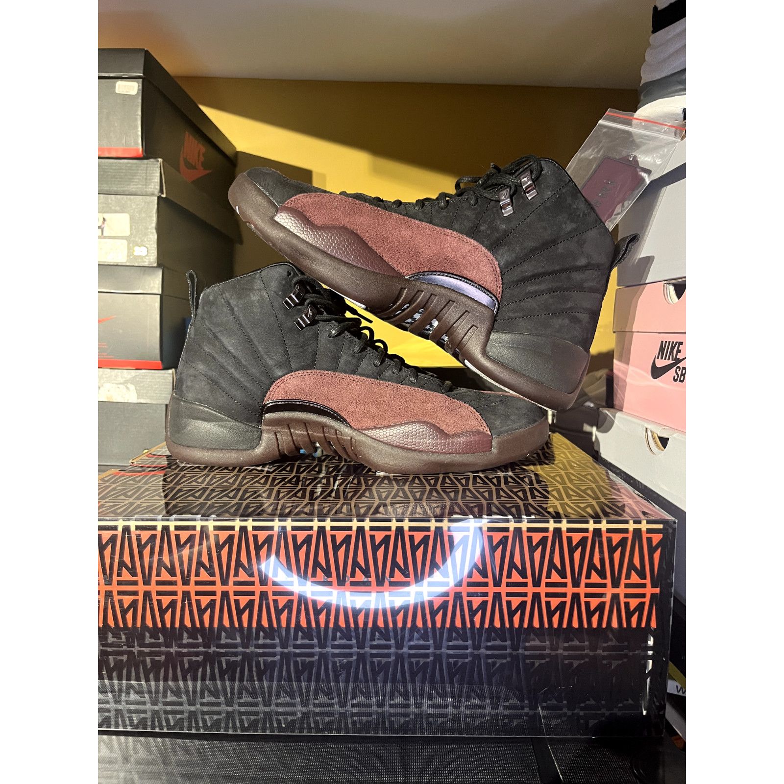A Ma Maniere Air Jordan 12 A Ma Ma Maniere DV6989 001 | 11.5 Mens 13W Size US 11.5 / EU 44-45 - 2 Thumbnail