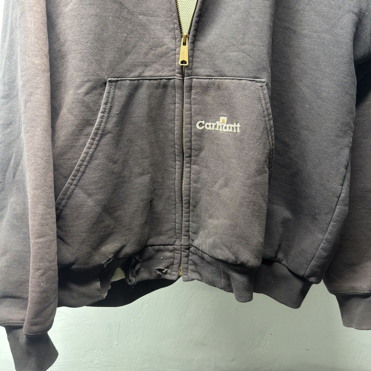 Carhartt 90s Carhartt Thrashed Faded Distressed Zip Hoodie ERD Grunge Size US XL / EU 56 / 4 - 4 Thumbnail