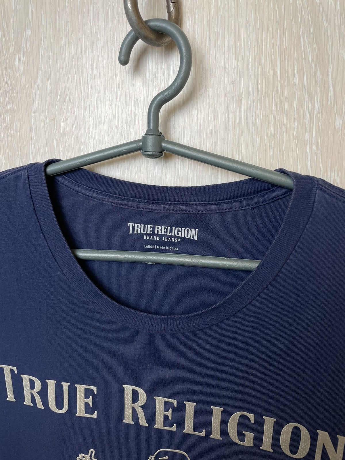 True Religion Vintage True Religion Big Logo Tshirt Size US L / EU 52-54 / 3 - 5 Thumbnail