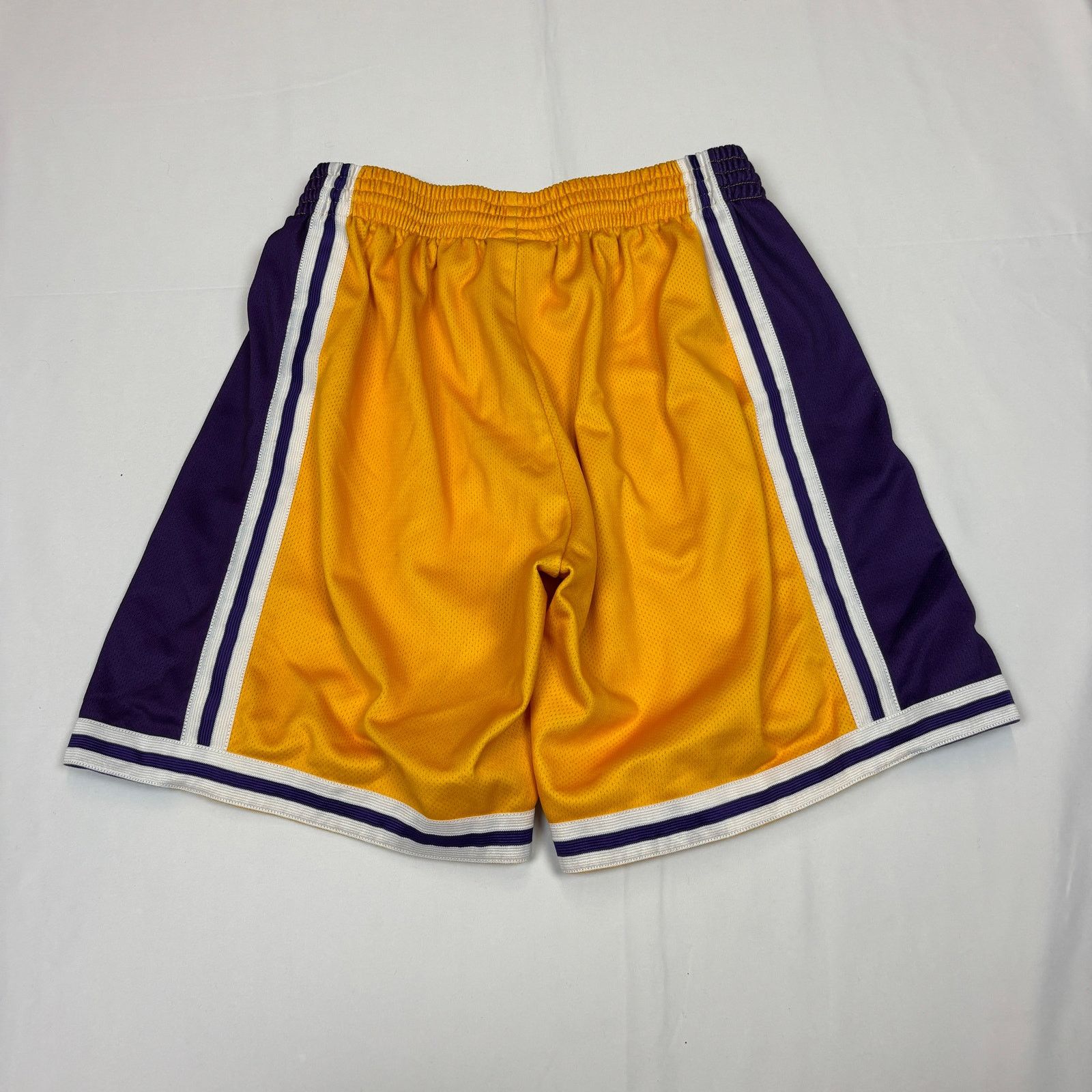 Mitchell & Ness LA Lakers Mitchell & Ness NBA Blown Out Shorts Basketball L Size US 32 / EU 48 - 3 Thumbnail