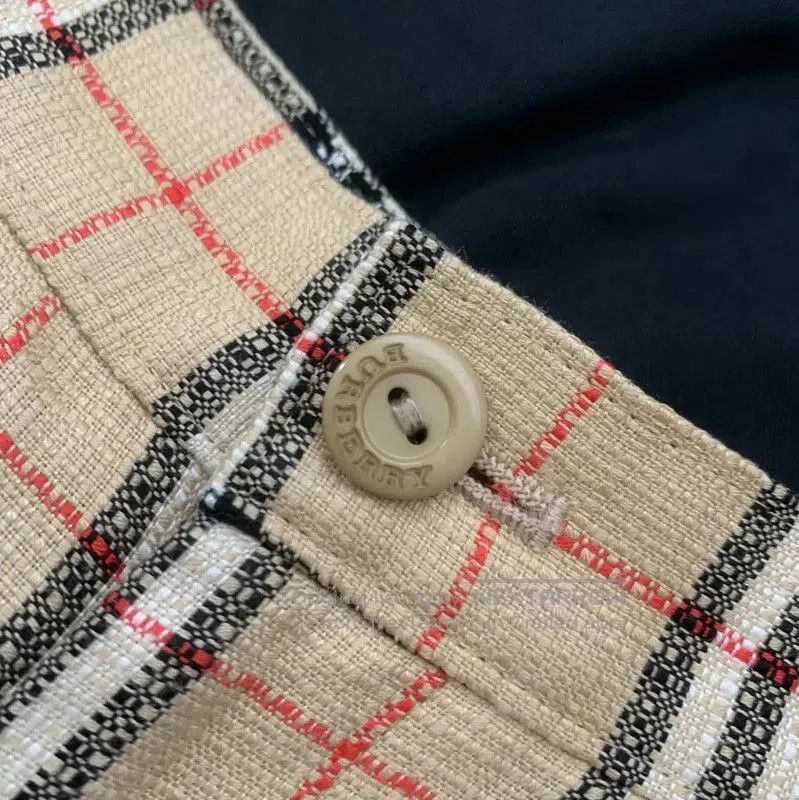 Burberry Burberry Khaki Plaid Women's Casual Pants. Size 23" - 2 Thumbnail