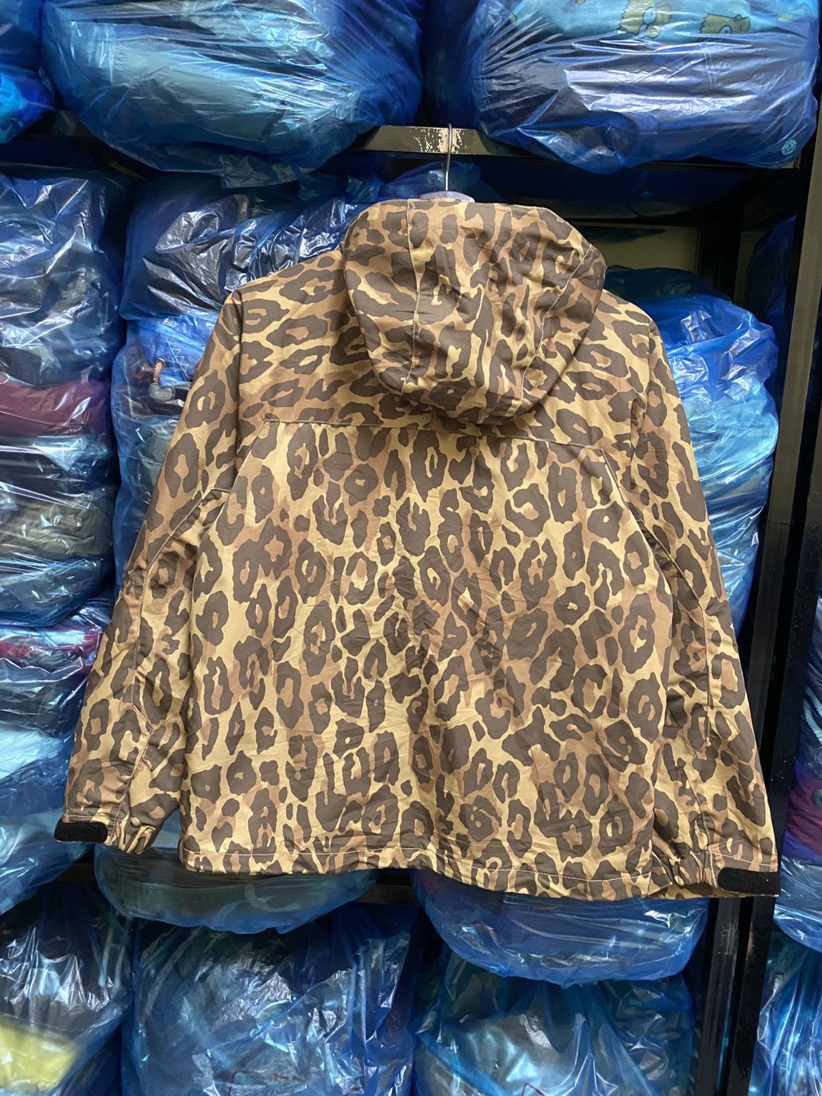 If Six Was Nine VINTAGE Y2K RNA JAPANESE PUNK BRAND LEOPARD HOODIE Size US S / EU 44-46 / 1 - 10 Thumbnail