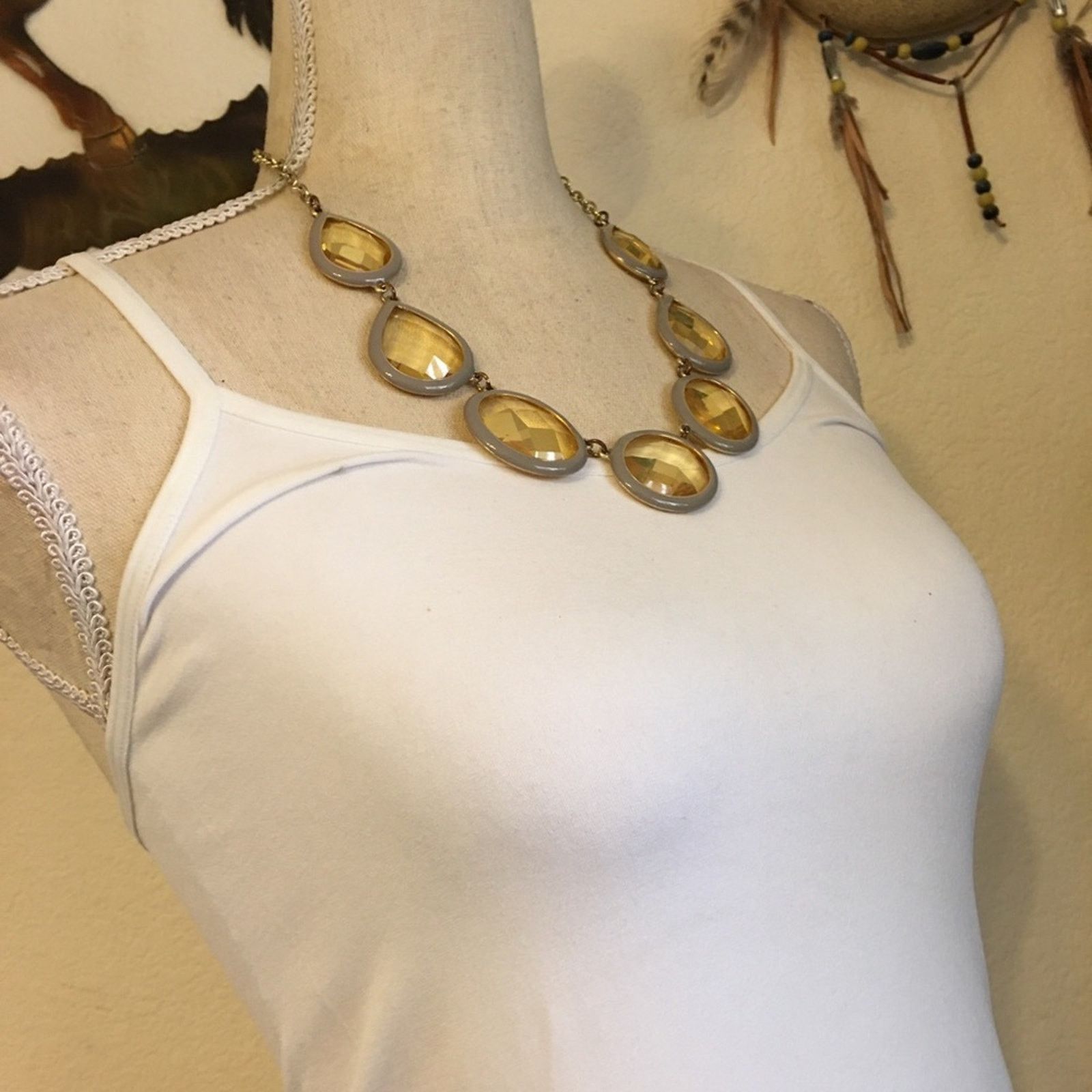 Jewelry Large faceted golden glass stone necklace Size ONE SIZE - 2 Thumbnail