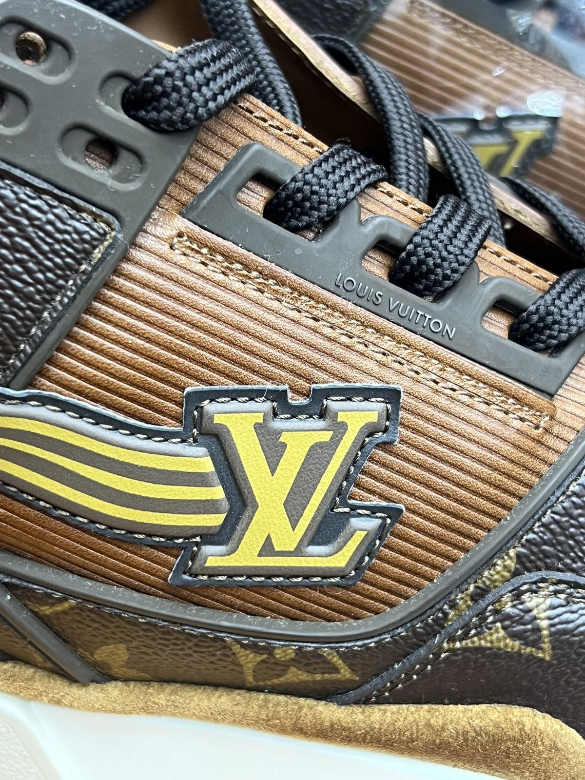 Louis Vuitton Louis Vuitton Trainer Low Sneakers Size US 9.5 / EU 42-43 - 6 Thumbnail