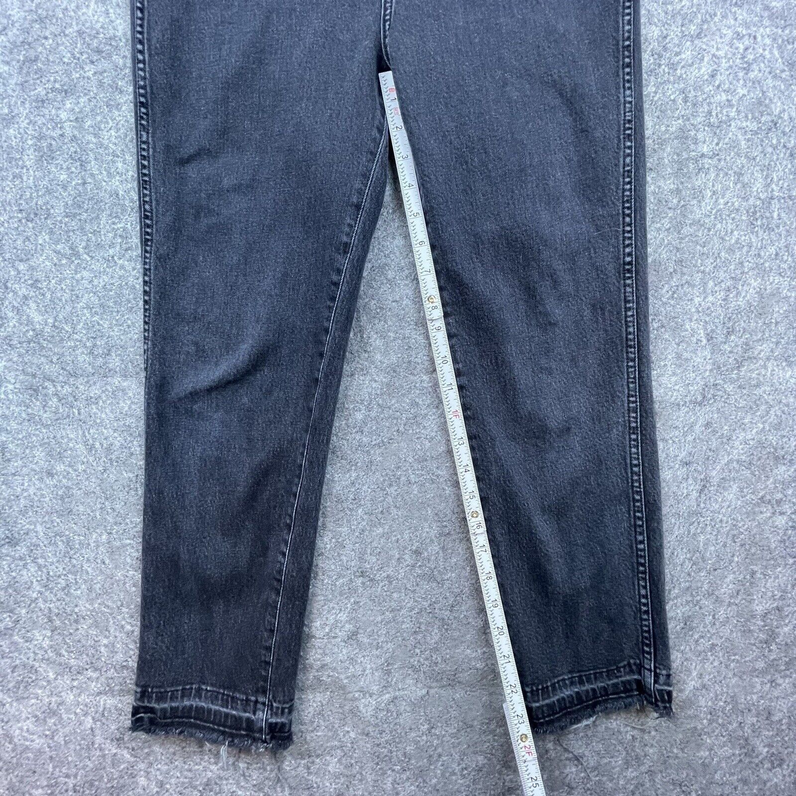 THE GREAT The Great Jeans Womens 28 The Fellow Charcoal Raw Hem Frayed Size 28" / US 6 / IT 42 - 7 Thumbnail