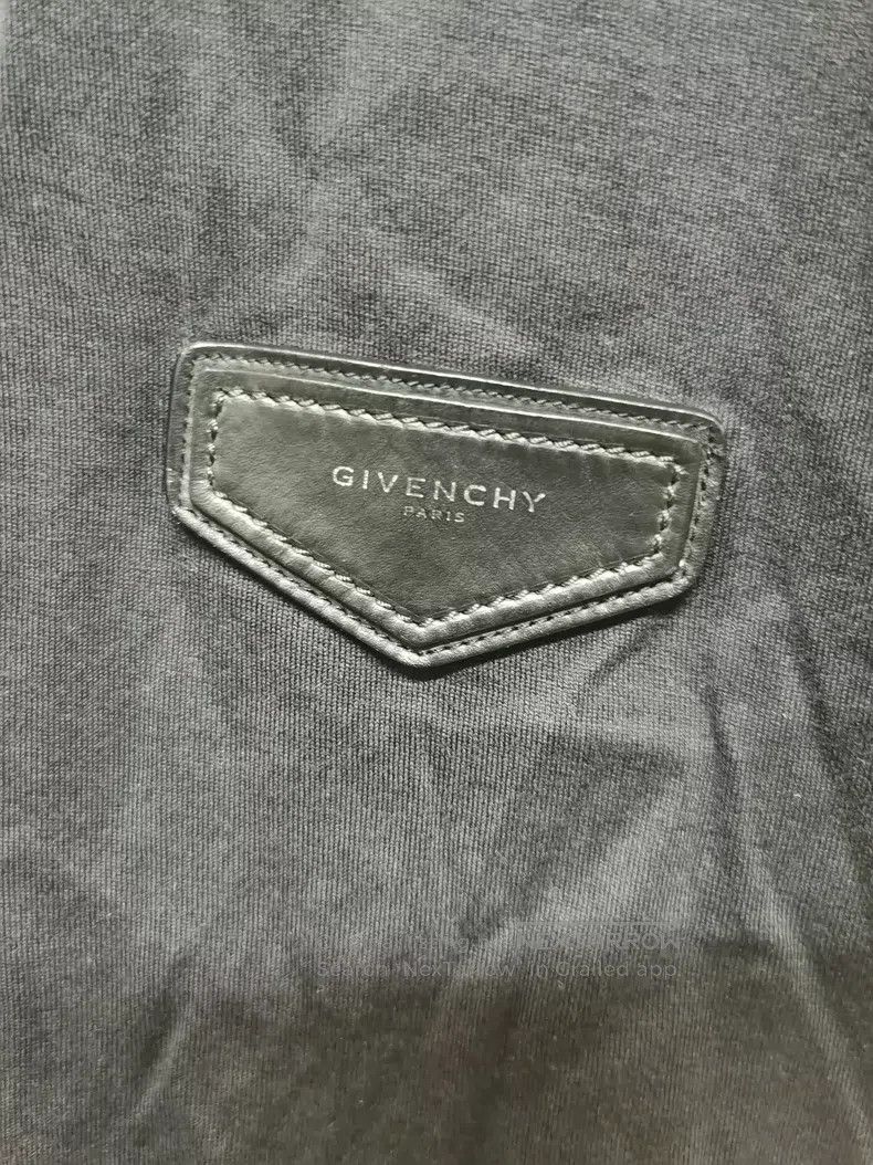 Givenchy Givenchy Men's T Logo Pure Black Short Sleeve T-Shirt Summ Size US L / EU 52-54 / 3 - 4 Thumbnail